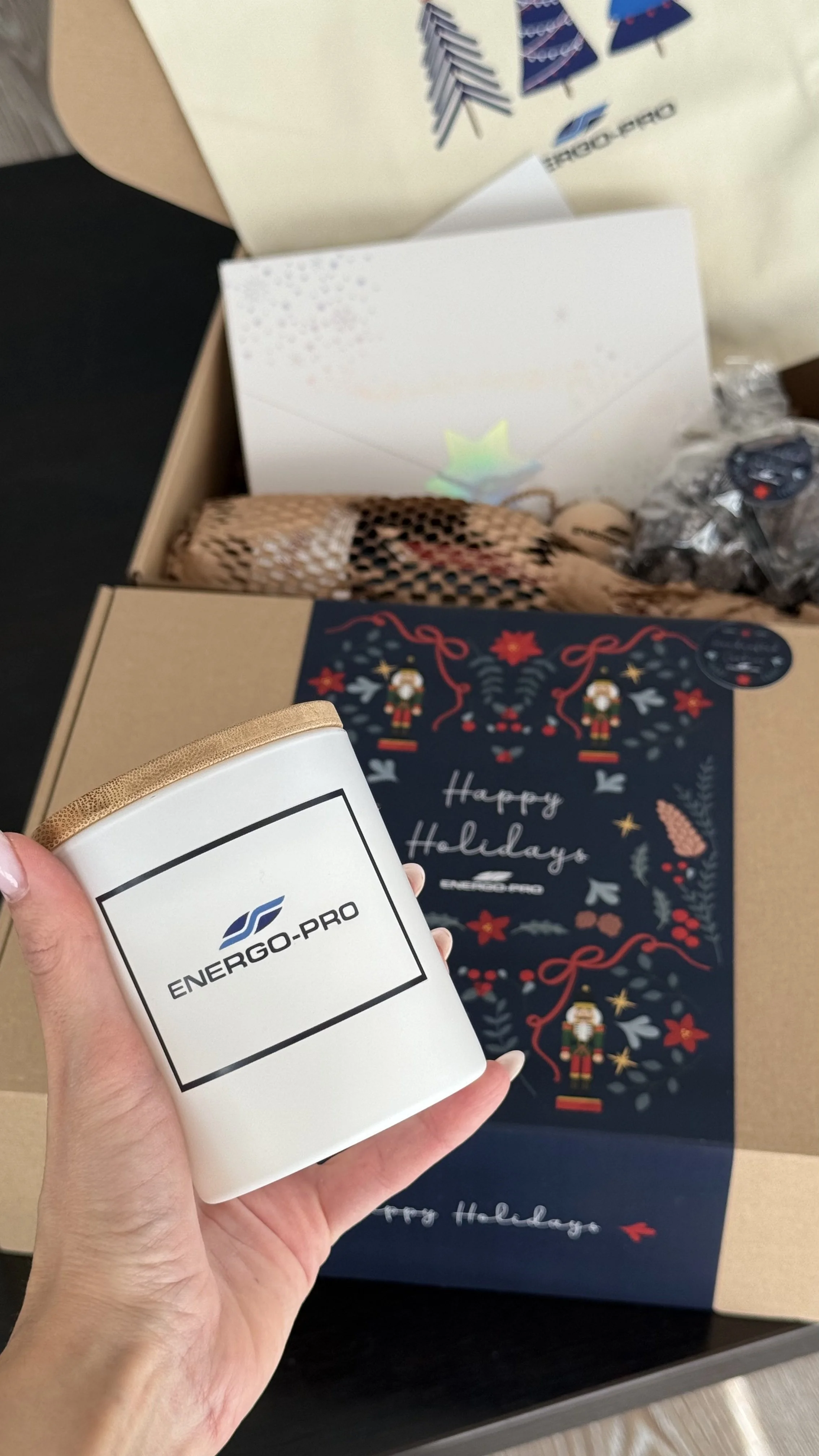 Персонализирани свещи с лого