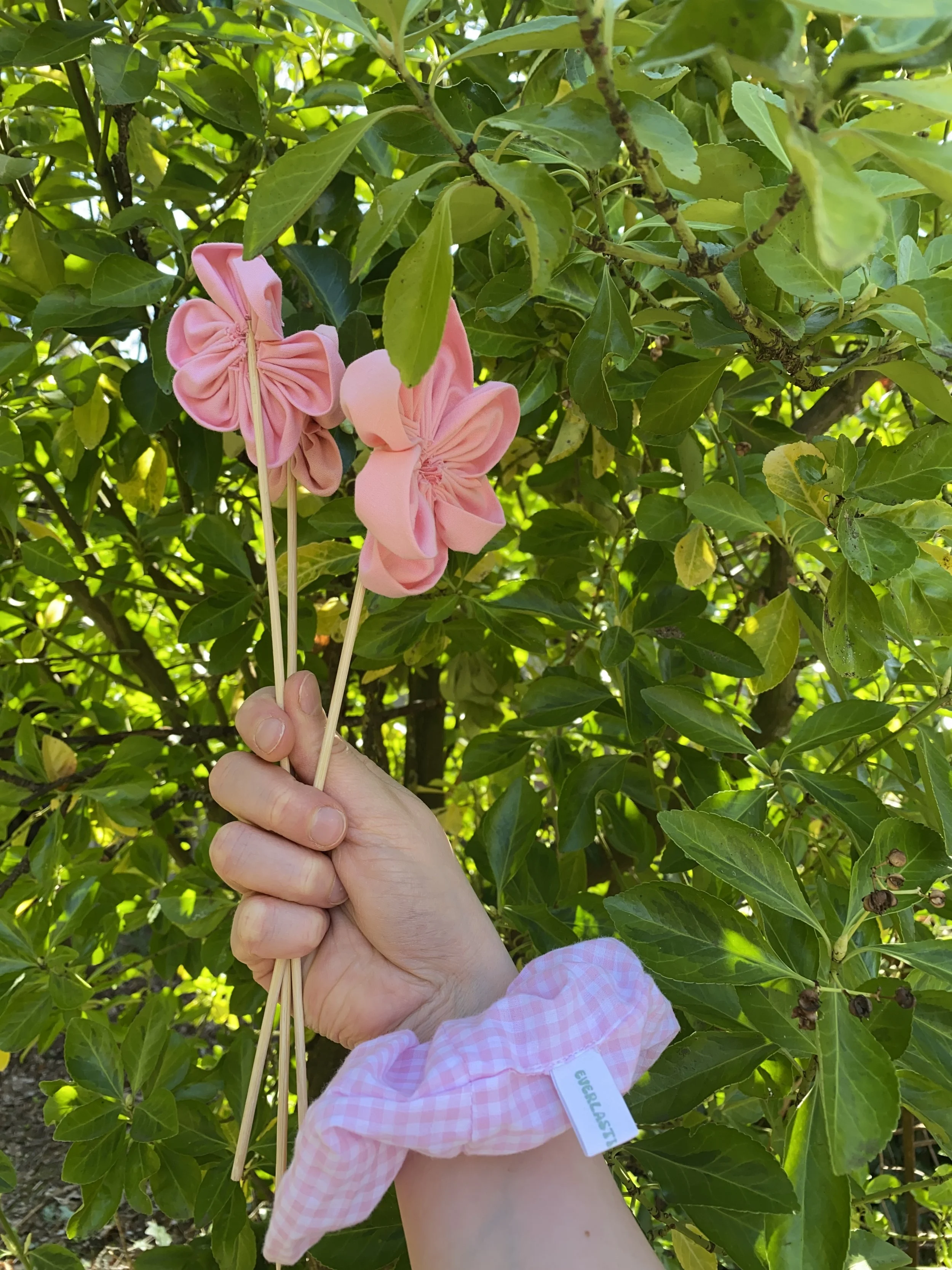 Grand Chouchou Upcyclé- Passiflora - Everlasting clothe Grand vichy rose.JPG