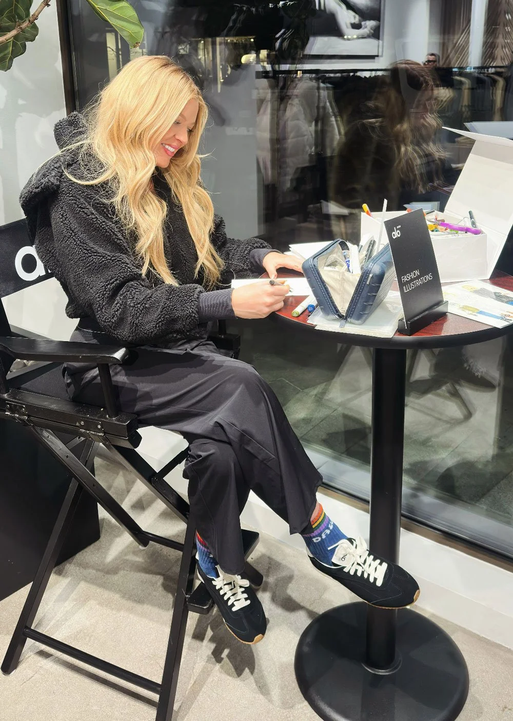 Live Sketches by Fashion Illustrator - Get booked for activation