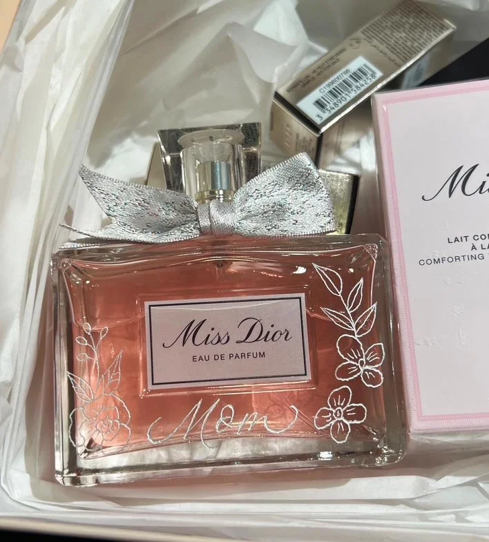 Dior perfume bottle engraving