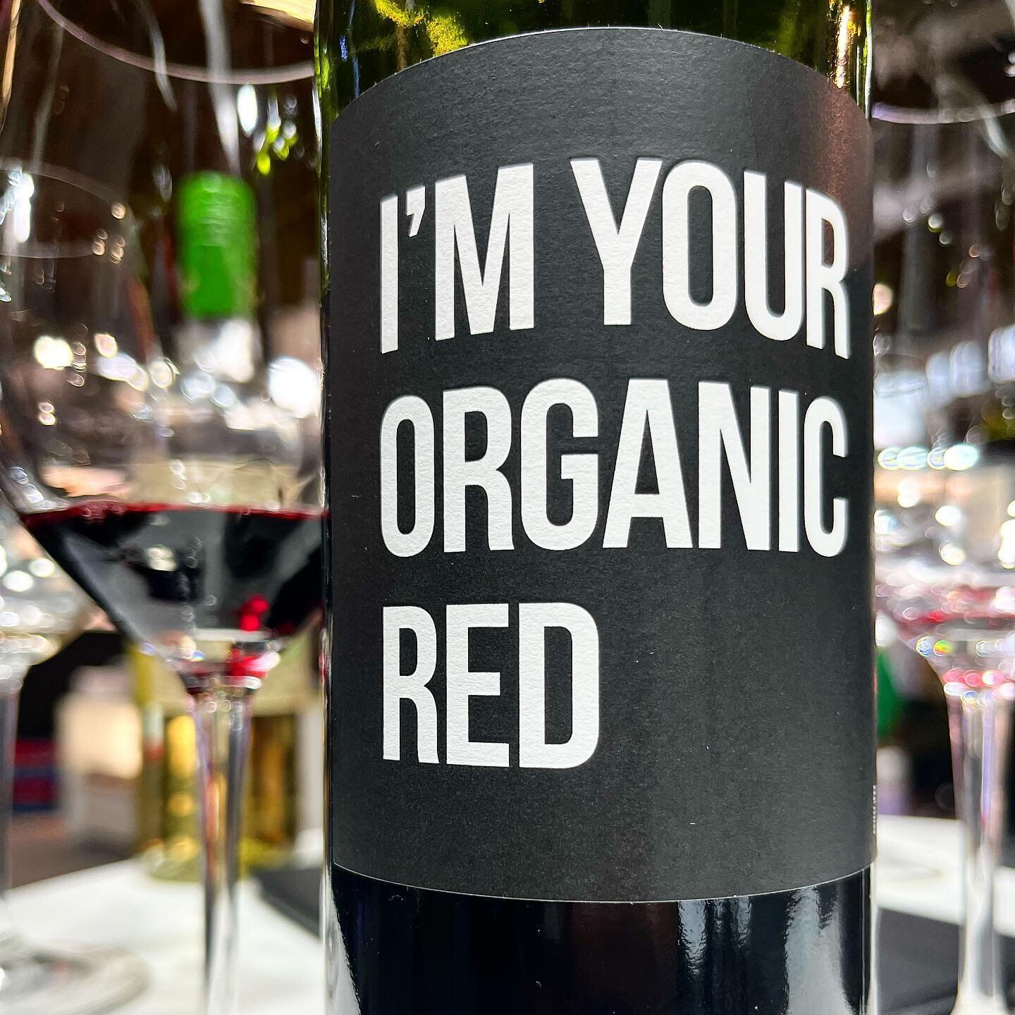 🙋🏽&zwj;♀️ How do you pick your wine? 

I&rsquo;m talking first glances &hellip; when you&rsquo;re browsing the supermarket shelves. Are you looking for the bottle that has lots of information in a romantic font, are you looking for the bold and sim