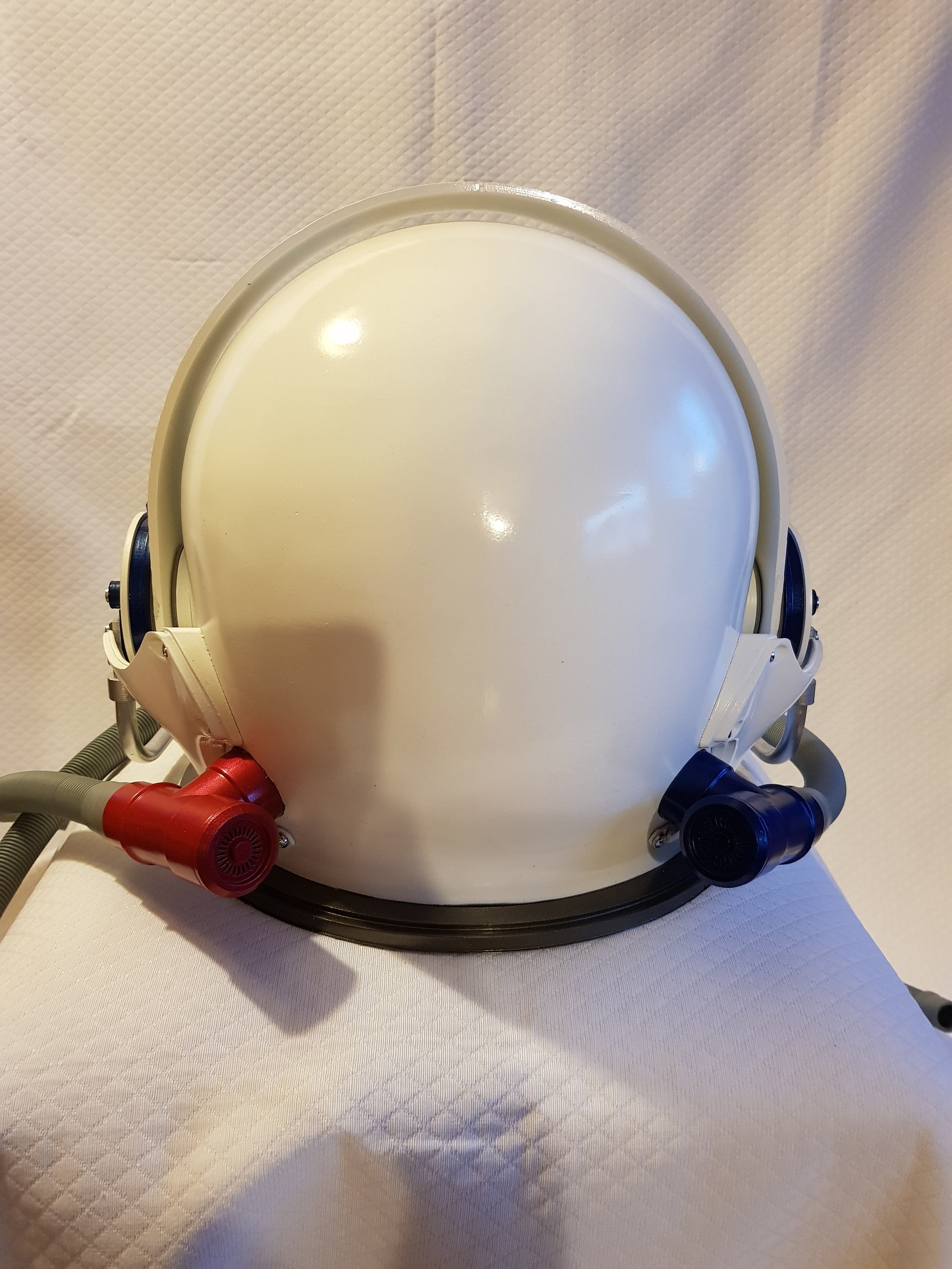 10 peinture, vernis et assemblage de toutes les pièces (3).jpg