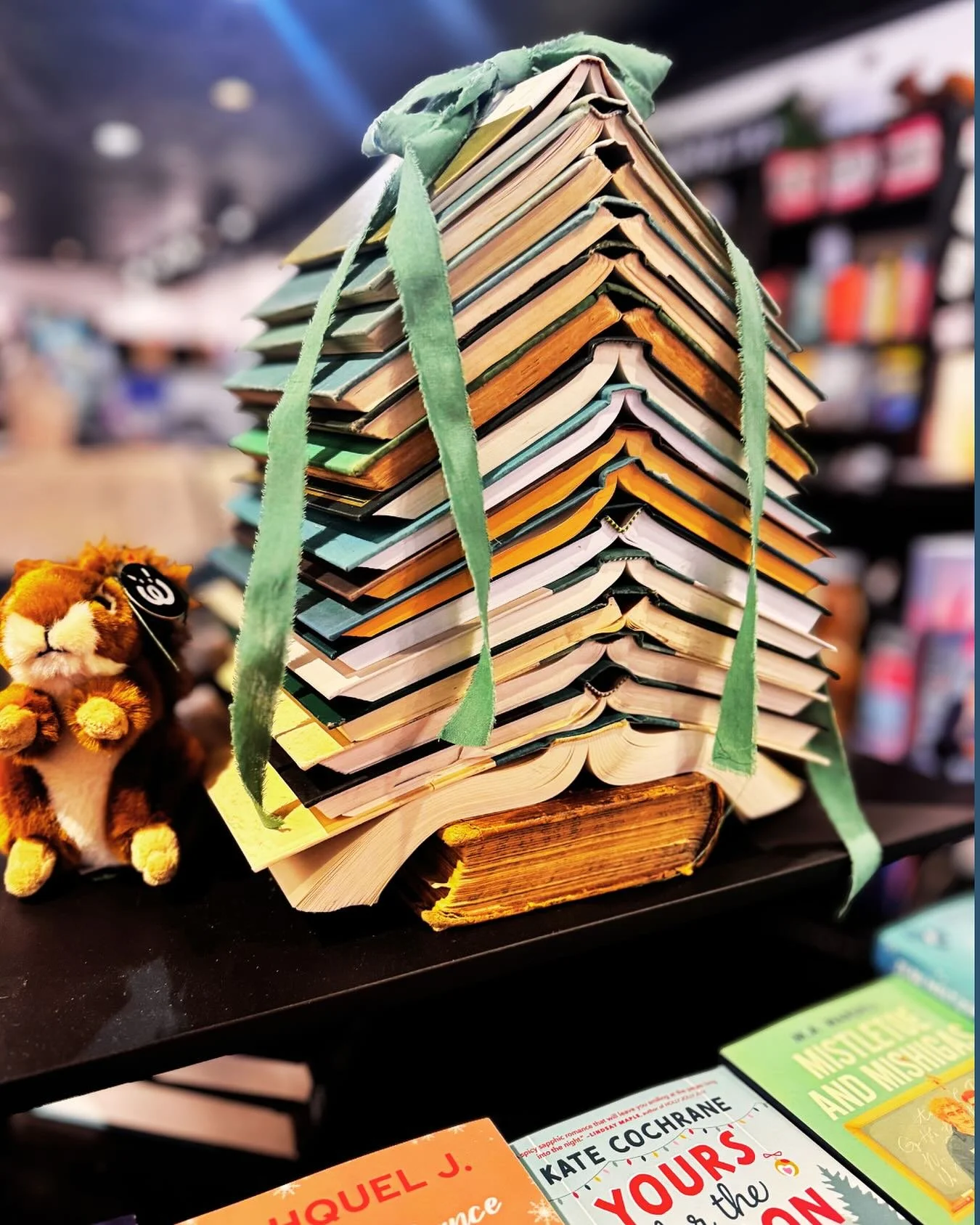 The shop is tucked in for the night and will be closed tomorrow. Wishing you all a peaceful and cozy evening and Merry Christmas to all who celebrate. 

(If you are anything like me and still need a last-minute gift you can find in-store gift cards, 