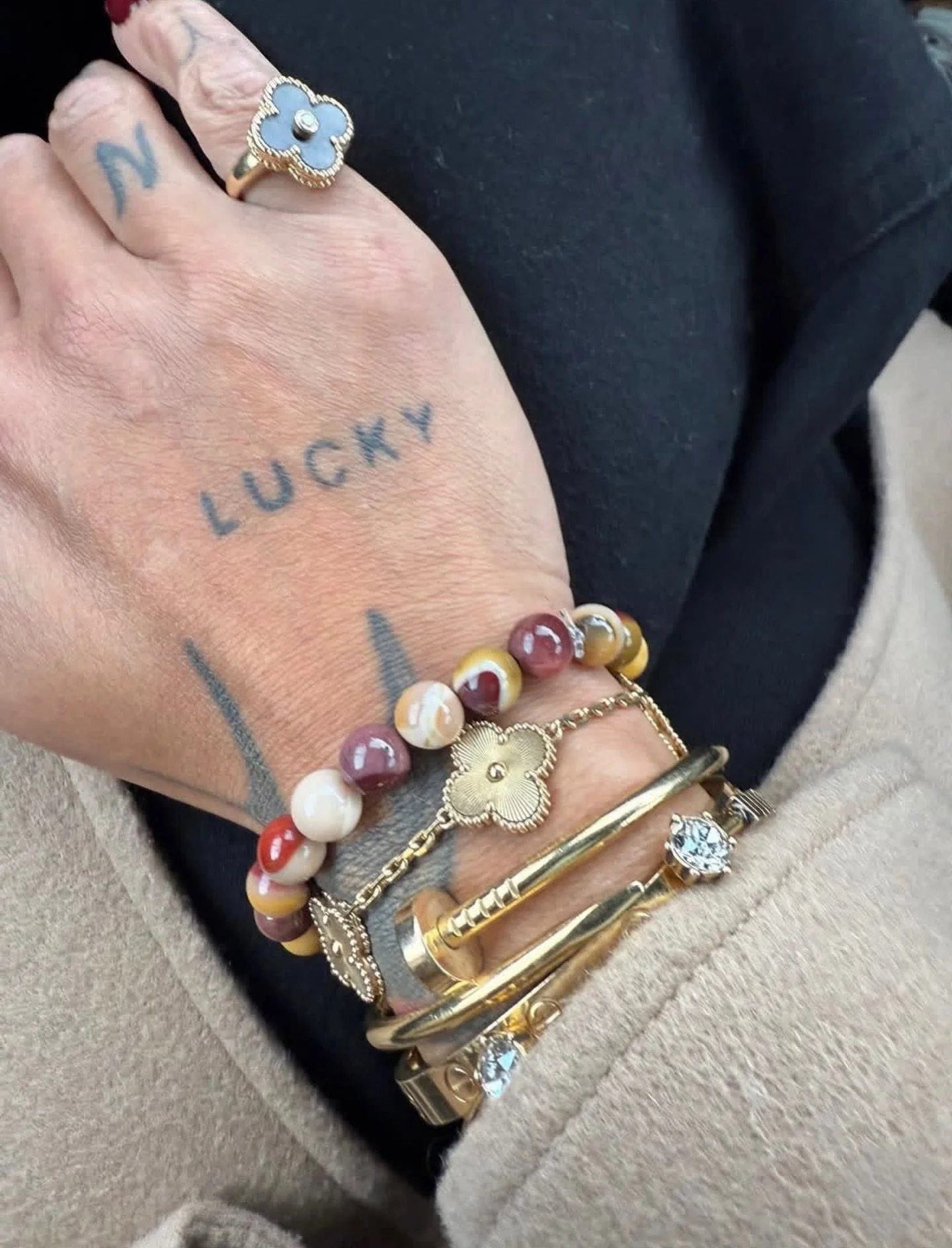 Mookaite for balance, warmth, and confidence. Each bead tells a story, no two the same. Add to your stack and let it reflect your energy and style. 

How amazing is this stack @declutterdollies ❤️