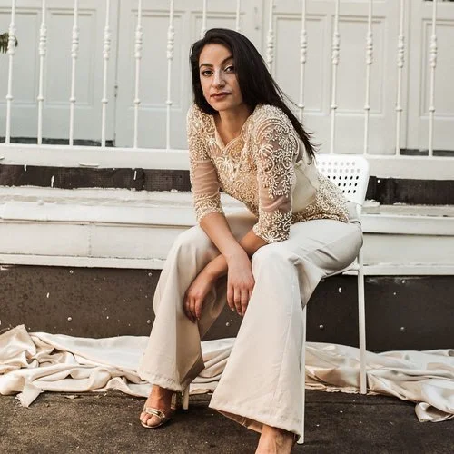 In de spotlight: danseres en studiebol Amira al Rawi