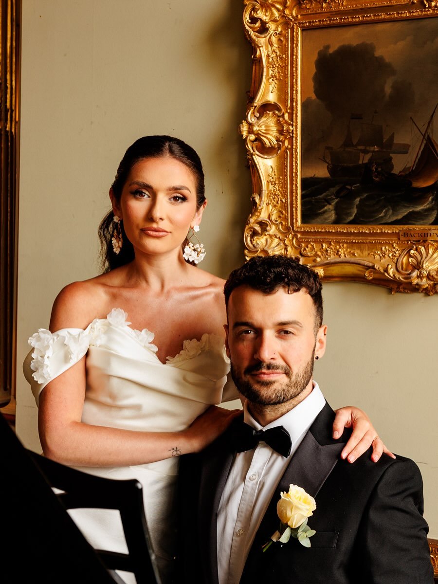A Scene from a Classic 💍🎶
There&rsquo;s something so timeless about a couple and a grand piano. Add in the sun-drenched walls of @somerleyweddings_events and you have a wedding moment that feels lifted straight from a classic romance film.

Everyth