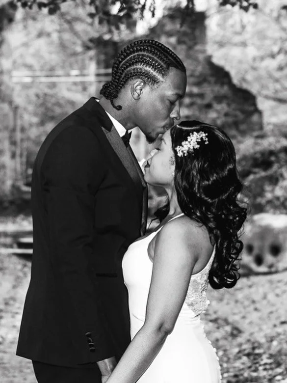 A quiet moment, just the two of them 🤍

A tender kiss on the forehead, captured in black &amp; white &mdash; stripping everything back to pure emotion.
These are the moments that never date.
#WeddingPhotography #BlackAndWhiteWedding #BlackAndWhitePh