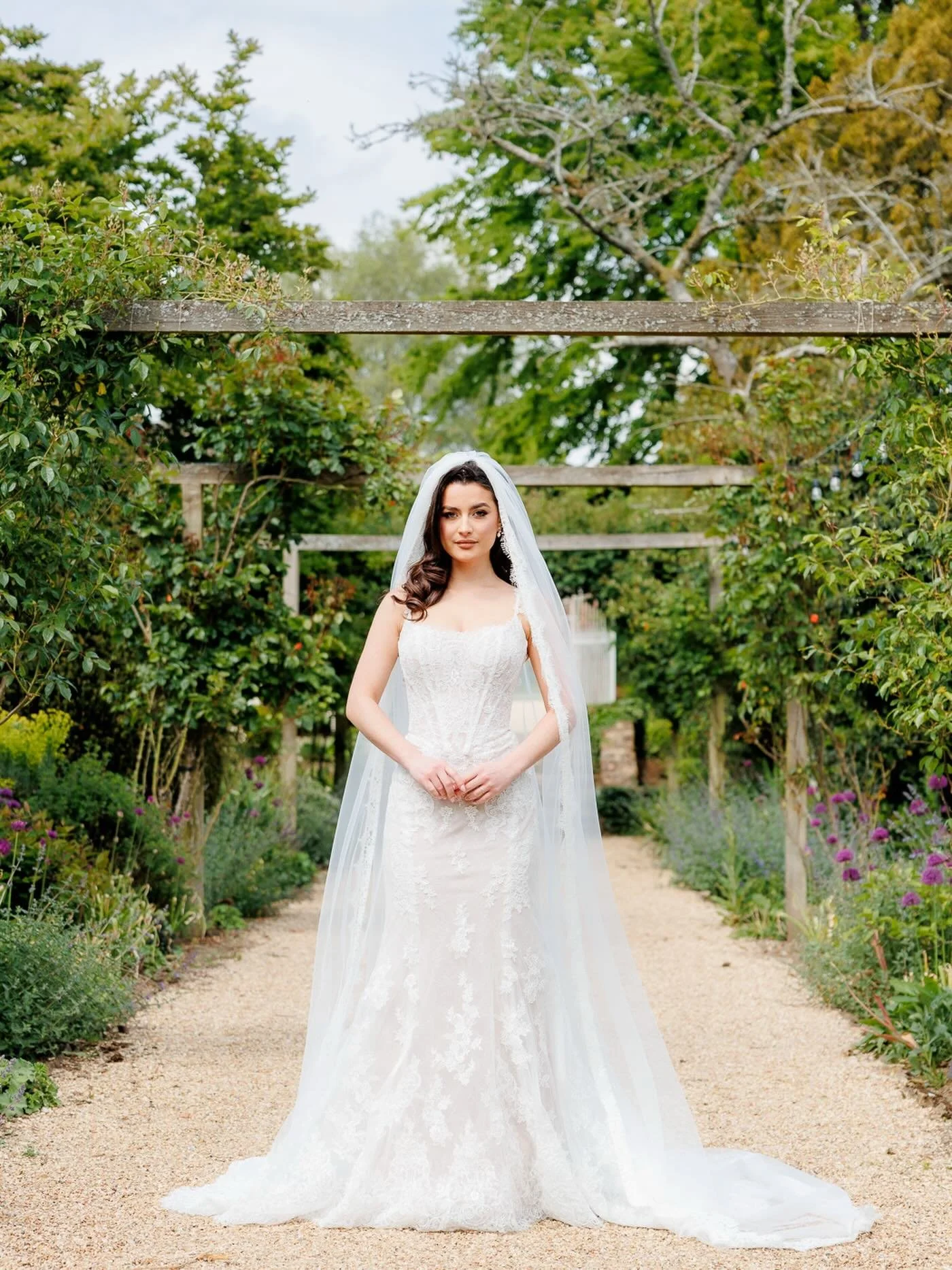 Content creation day.

One thing I love about content creation days is the ability to experiment.  Quite happy with these.  MUA @ruboubeauty
Hair @taramaryalice_bridalhair
Photographer @arwynfitterphotography
2nd photographer @martingavinphotography
