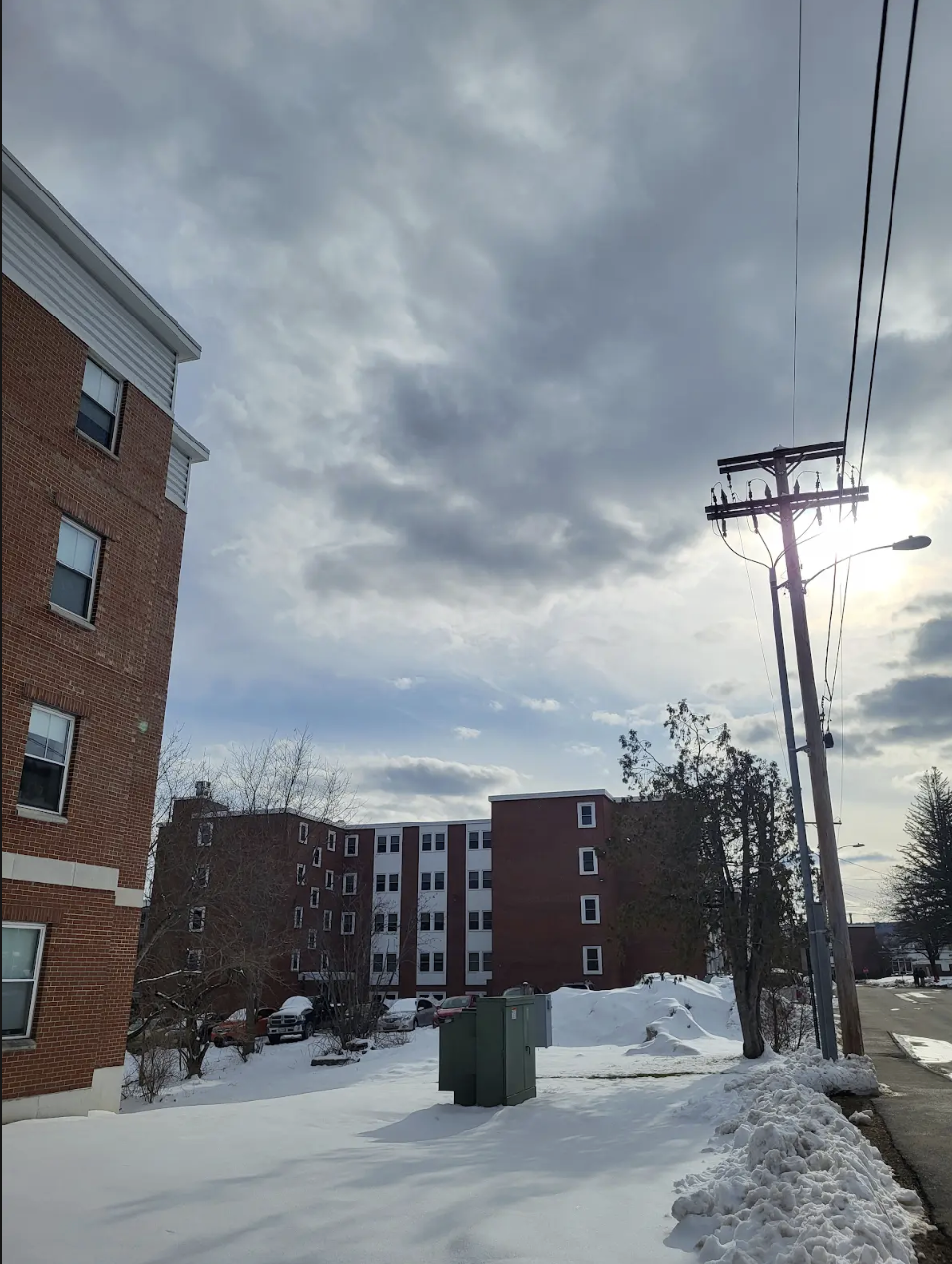 The sun shines on a snowy day at Mallet Hall on March 24, 2026 (Abby Washburn). 