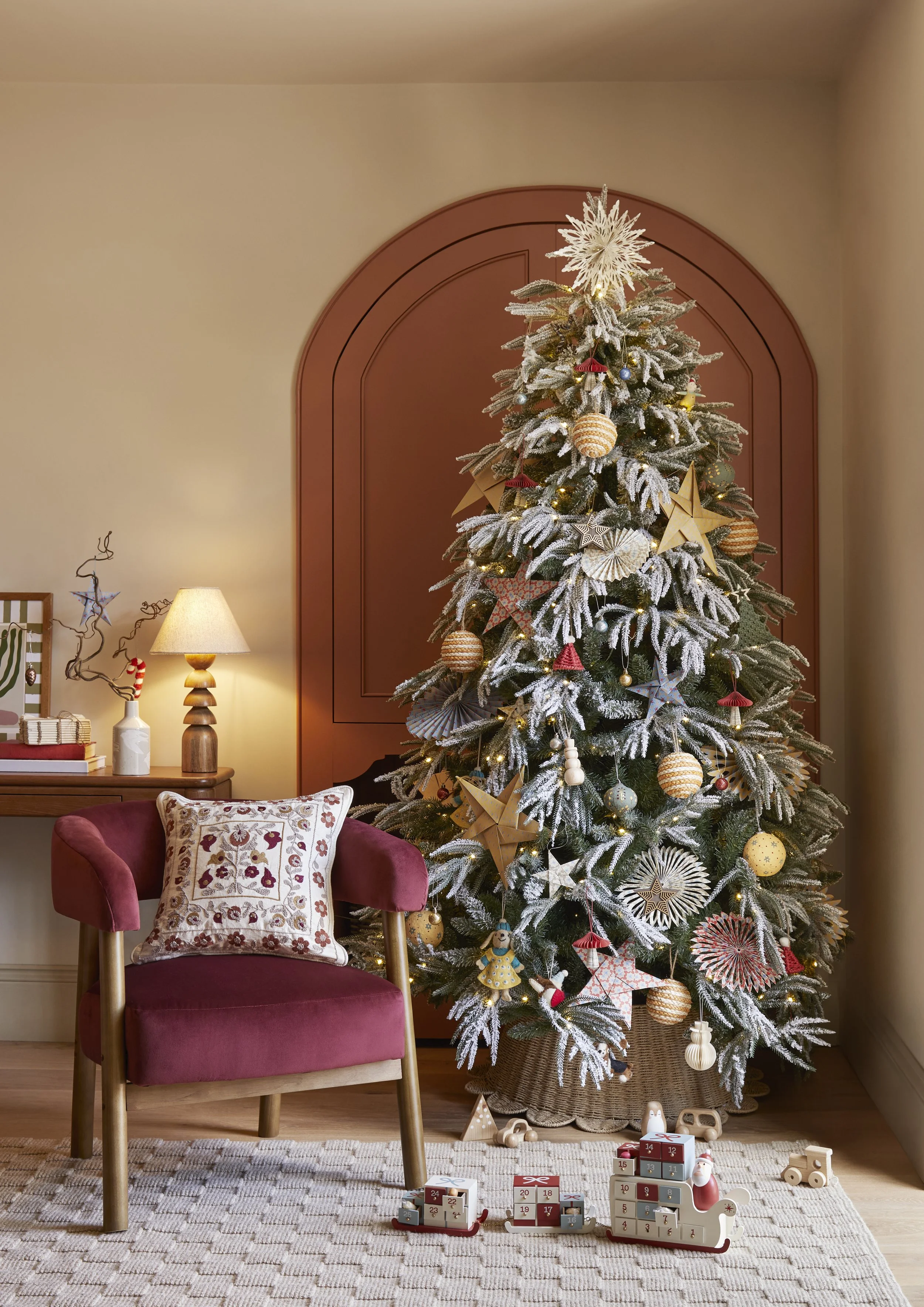XMAS25_LB_Crafted Christmas_Christmas Tree Living__Portrait.j.jpg