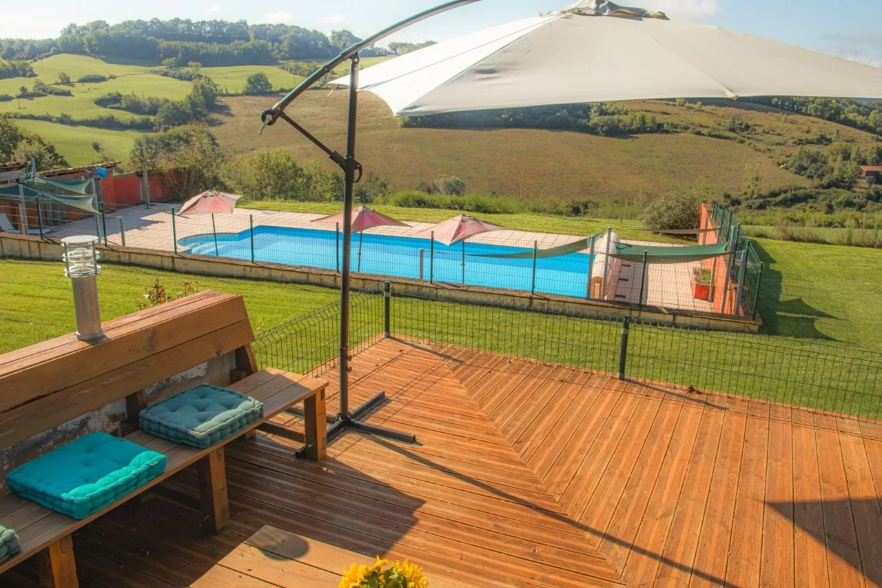 piscine-dessus Large.jpeg