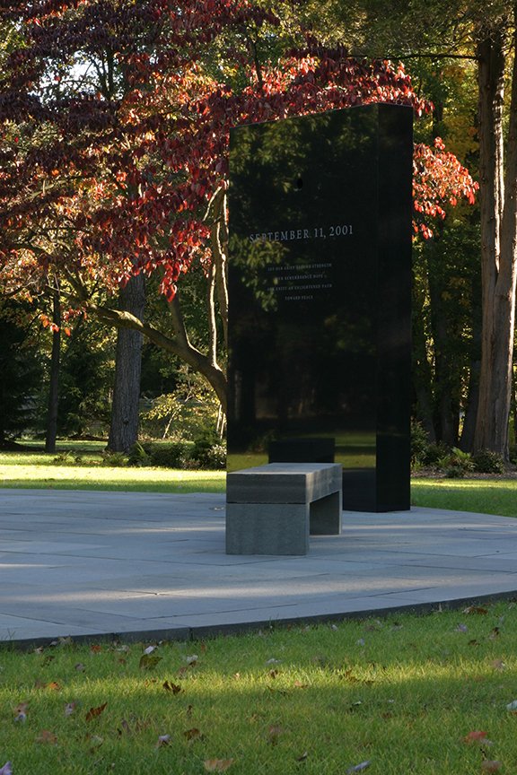 MEMORIAL.005_A.jpg