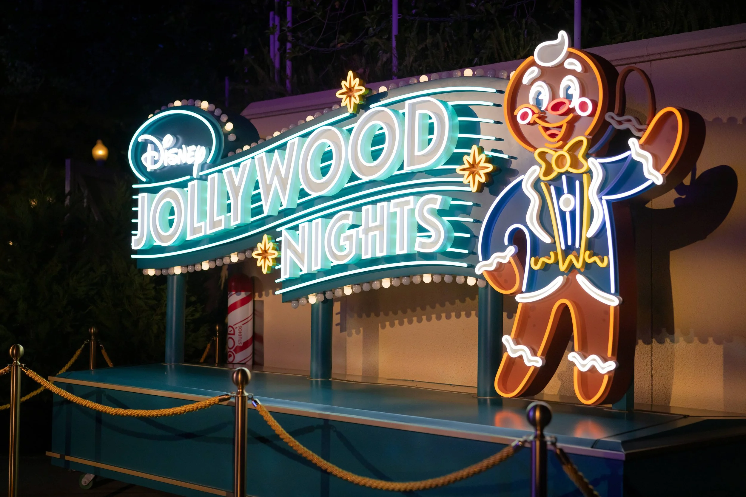 🎄Disney’s Jollywood Nights: A Glamorous Holiday Celebration