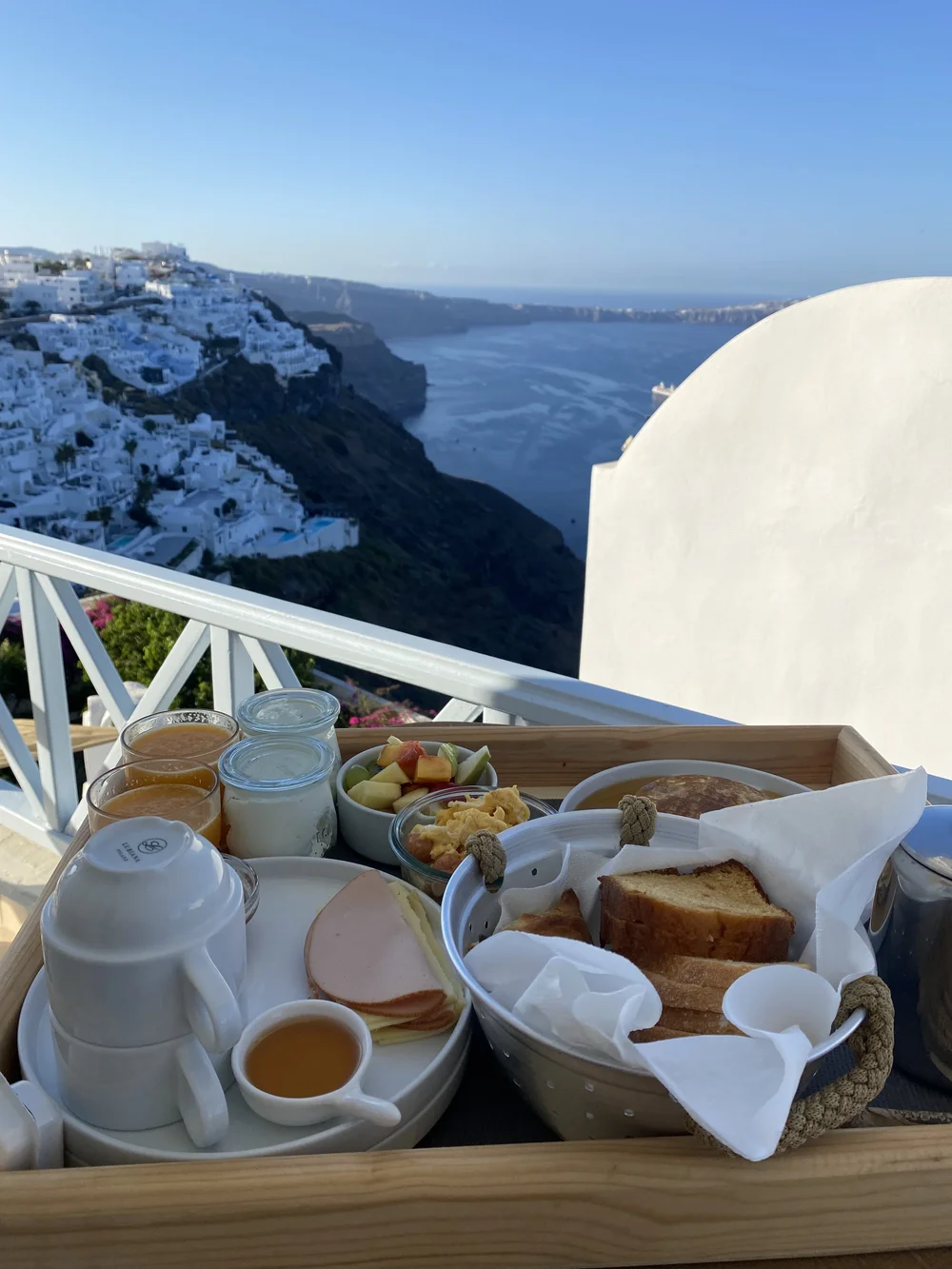 Blue Dolphins Hotel Santorini