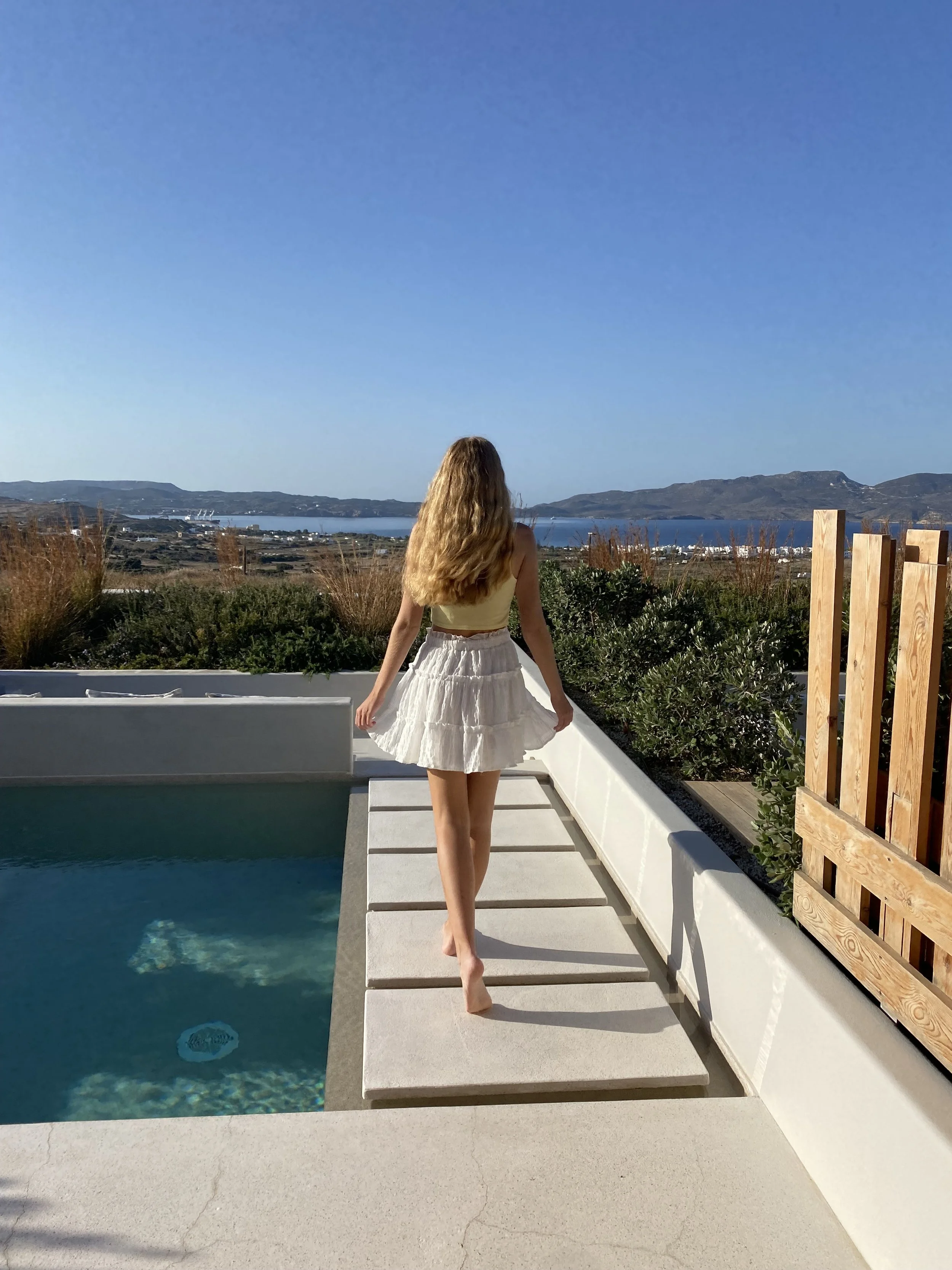 Your Ultimate Guide to the Best Hotel in Milos, Greece – Cave Suites Milos