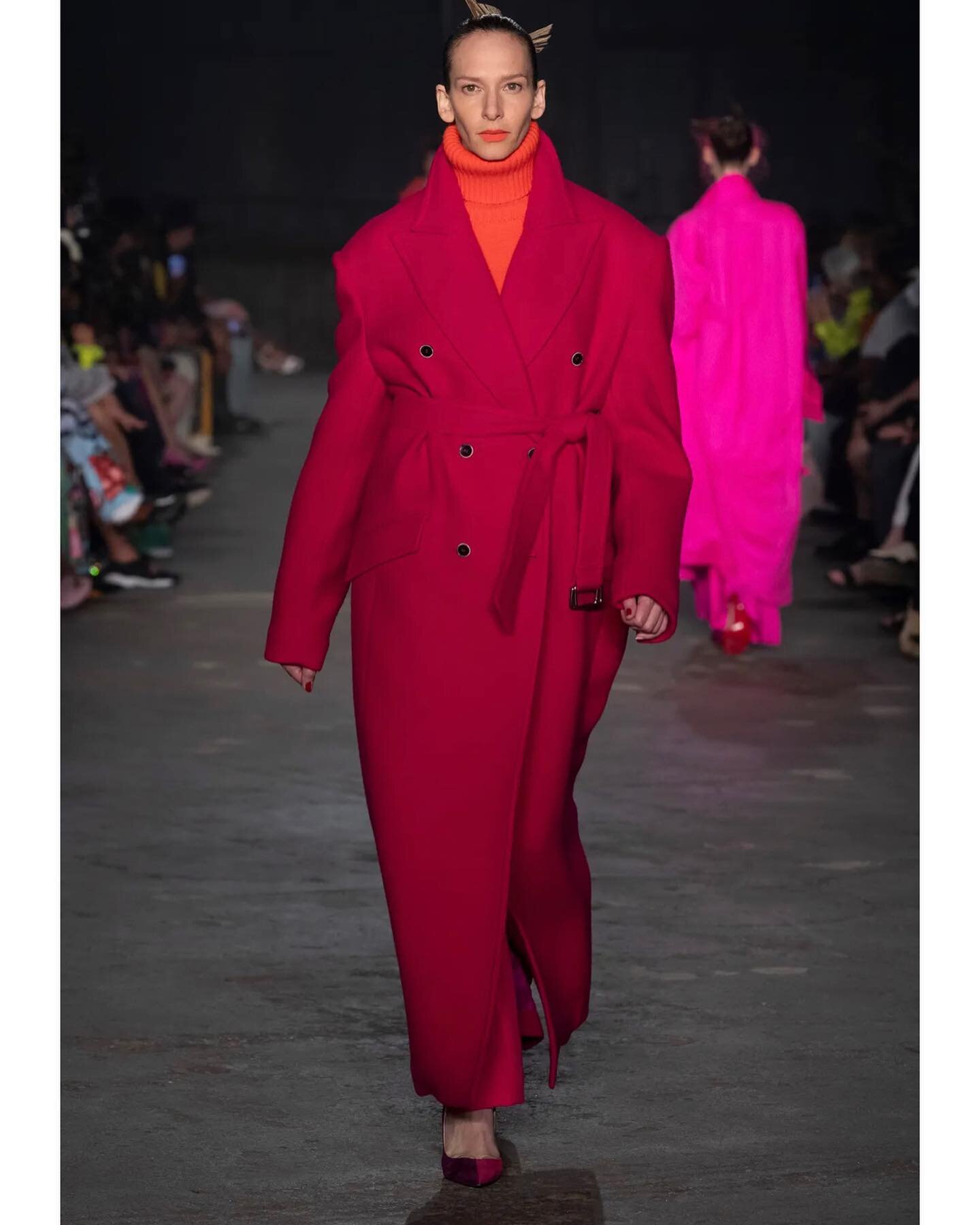 Yesterday Pantone announced Viva Magenta as the Colour of the Year for 2023.  We will see a lot of this next year across fashion, beauty and interiors.  Are you a fan? 🤷🏼&zwj;♀️

#pantonecolouroftheyear2023 
#vivamagenta 
#colourttends2023
#colourt