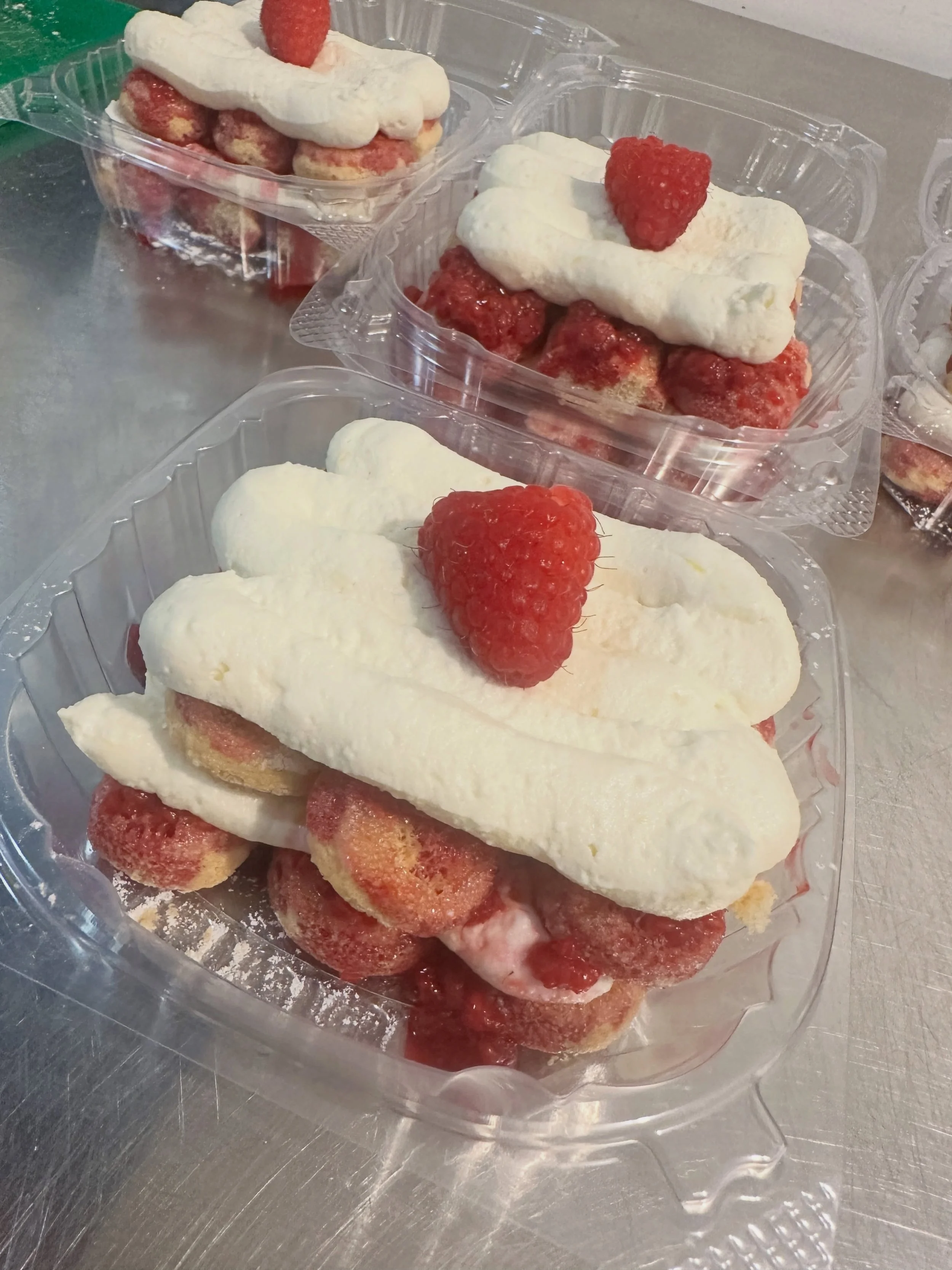 Lemon Raspberry Tiramisu

Tastes like they'll be sold out quick!

Available while supplies last. 💛❤️

#bruudcoffeebar #treatyourself #yum