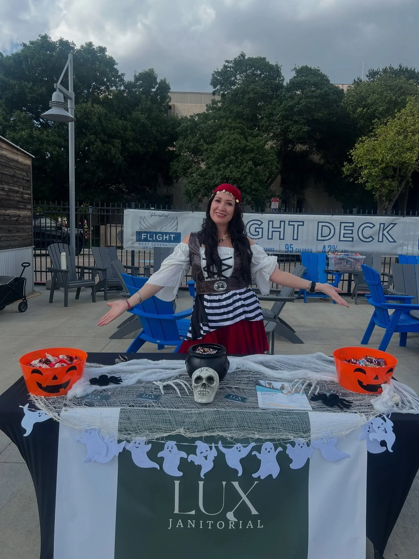 A big thank you to the Amarillo Sod Poodles for inviting us to be part of their Spooktacular Night! 🎃👻
Our team had such a great time joining in on the fun and handing out treats to all the little ghosts and ghouls. 🧹⚾️