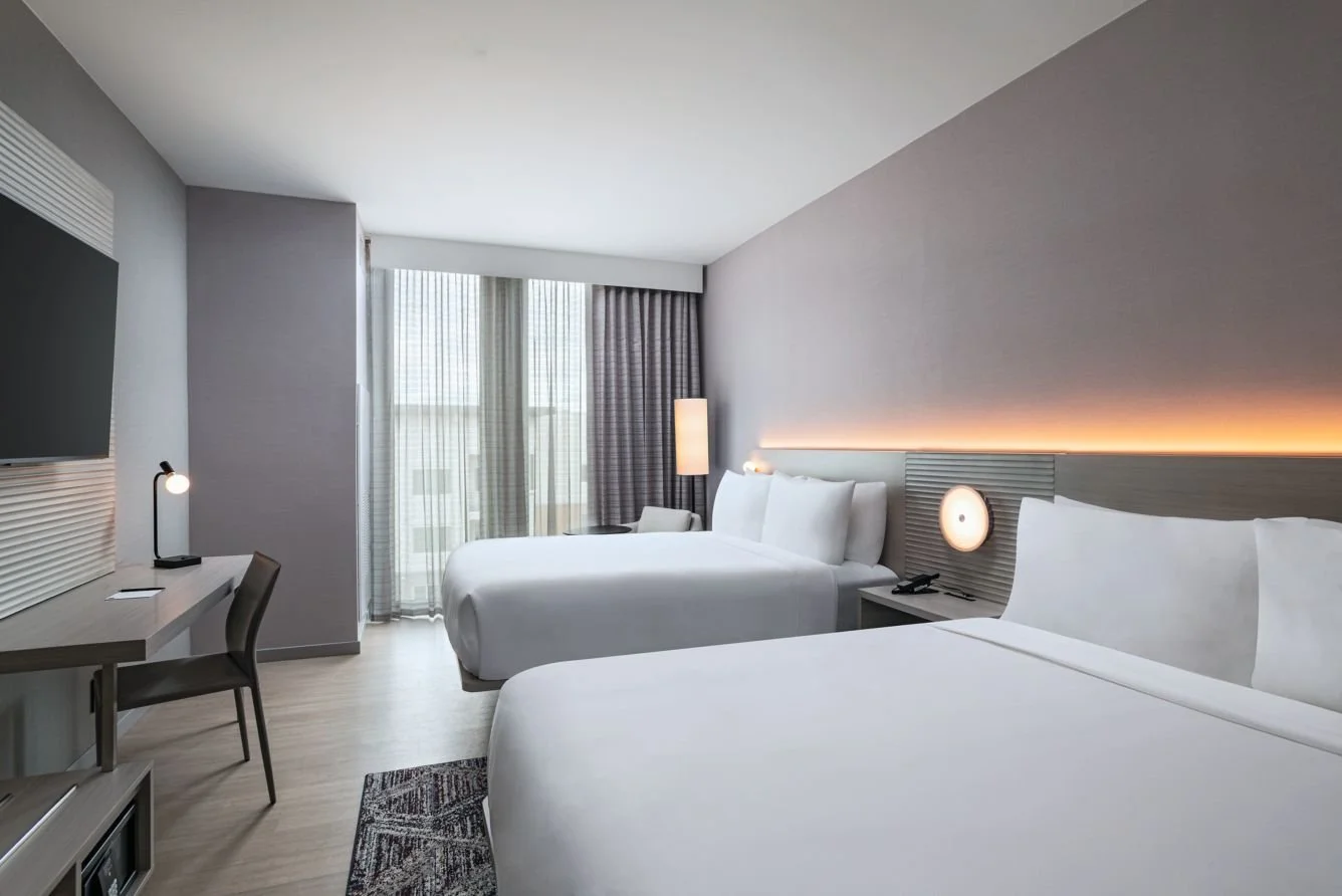 ar-phxhc-2-queen-guest-room31733-28232_Classic-Hor.jpeg