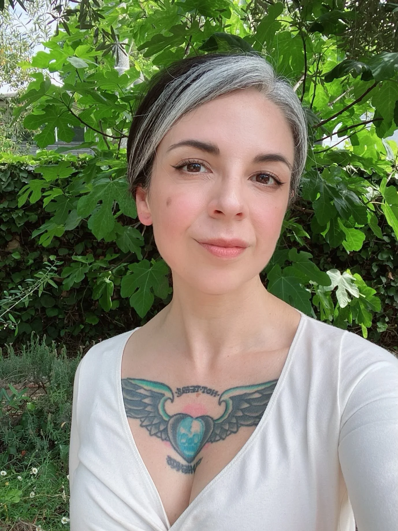 What are you reading this spring? 
What are you making from that reading? 
What feels changed in you in its wake?

Spring newsletter coming next week with my thoughts on this alchemy of text forged into image or object through the body. Also really c
