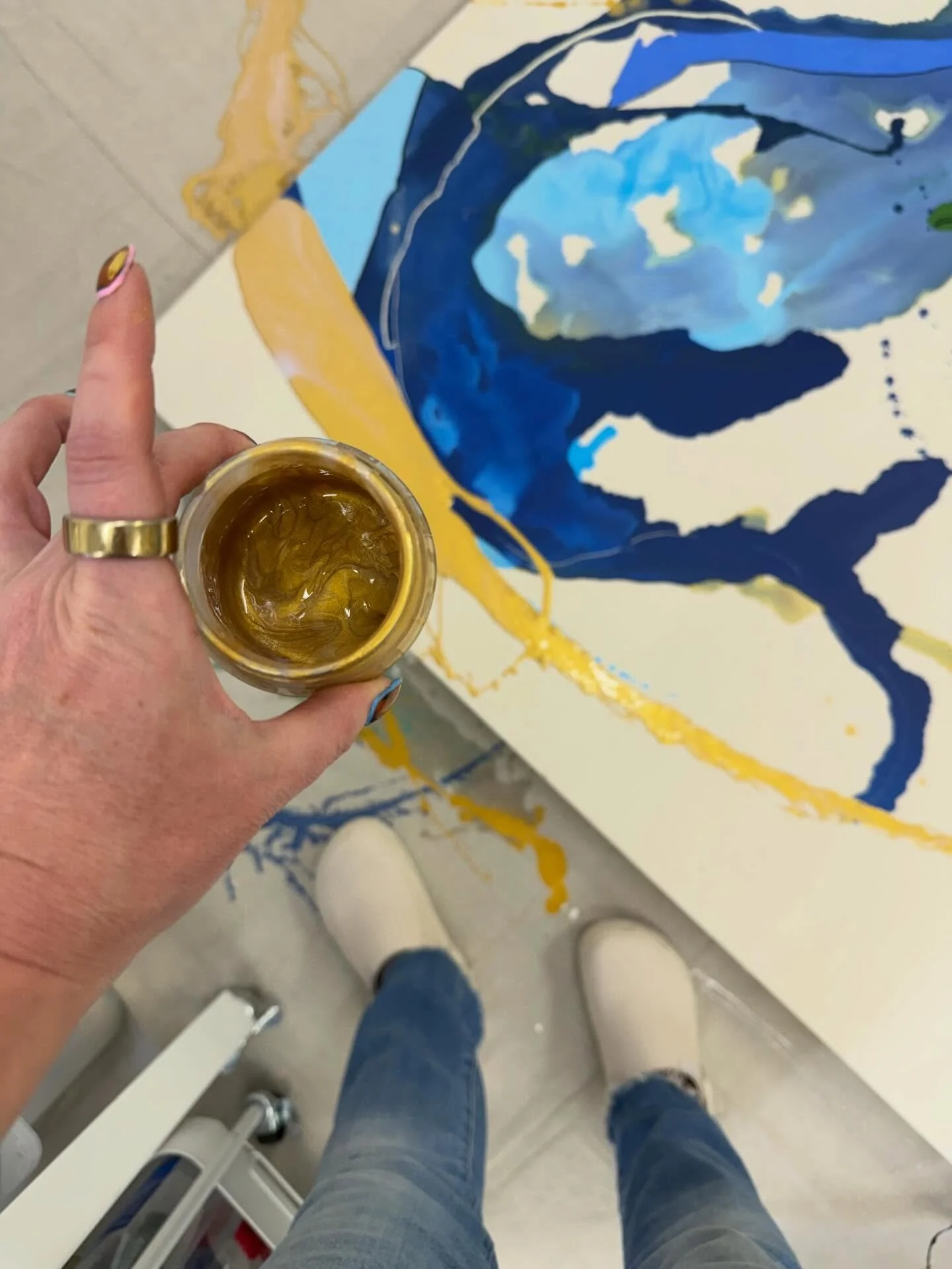 Such a good studio week. Putting the finishing touches on this 60&rdquo; x 60&rdquo;, collecting Full Moon in Libra moon water by the river, and long trail walks with the pups. 🐾
Excited for a 3-day weekend reset before finalizing and photographing 