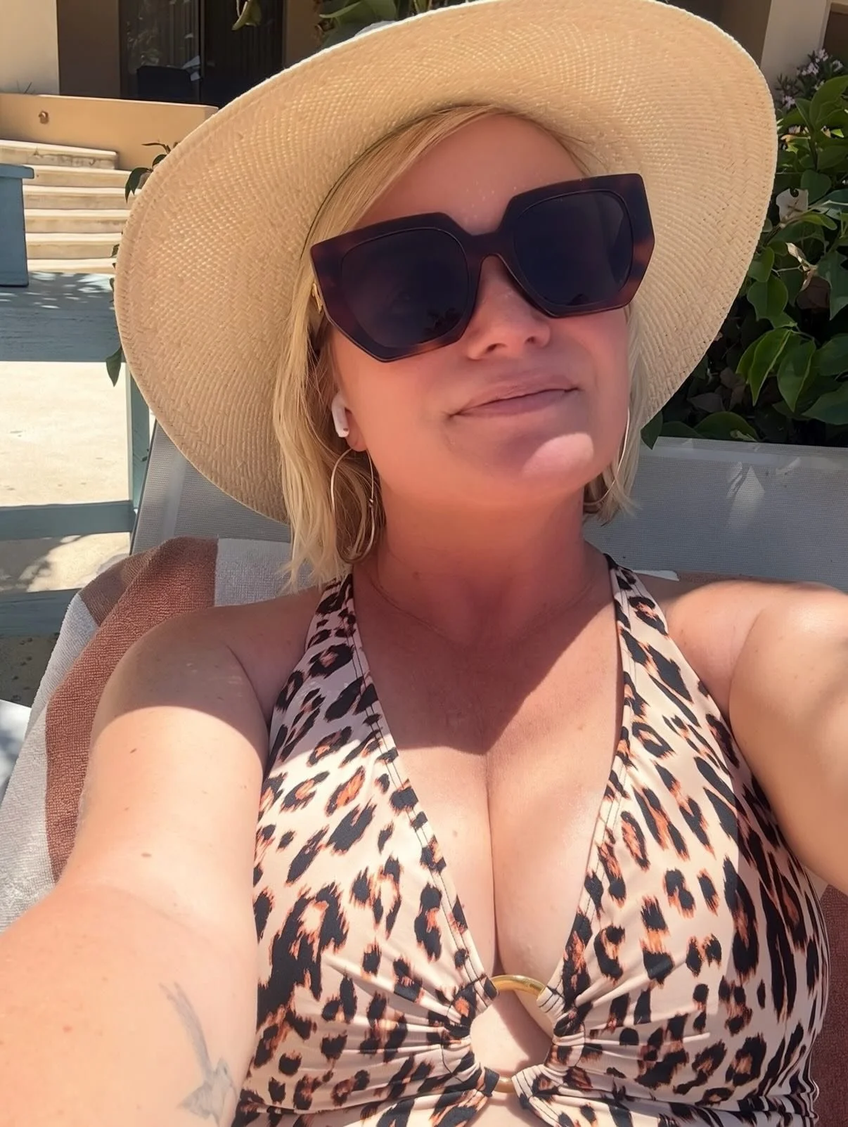 Tonight Jupiter and Venus have their annual conjunction, and I made this Astro playlist as a fun little love letter from me to you! 🪐💛

As someone born with Venus conjunct Jupiter in Libra, I always look forward to this alignment.

A time for bless
