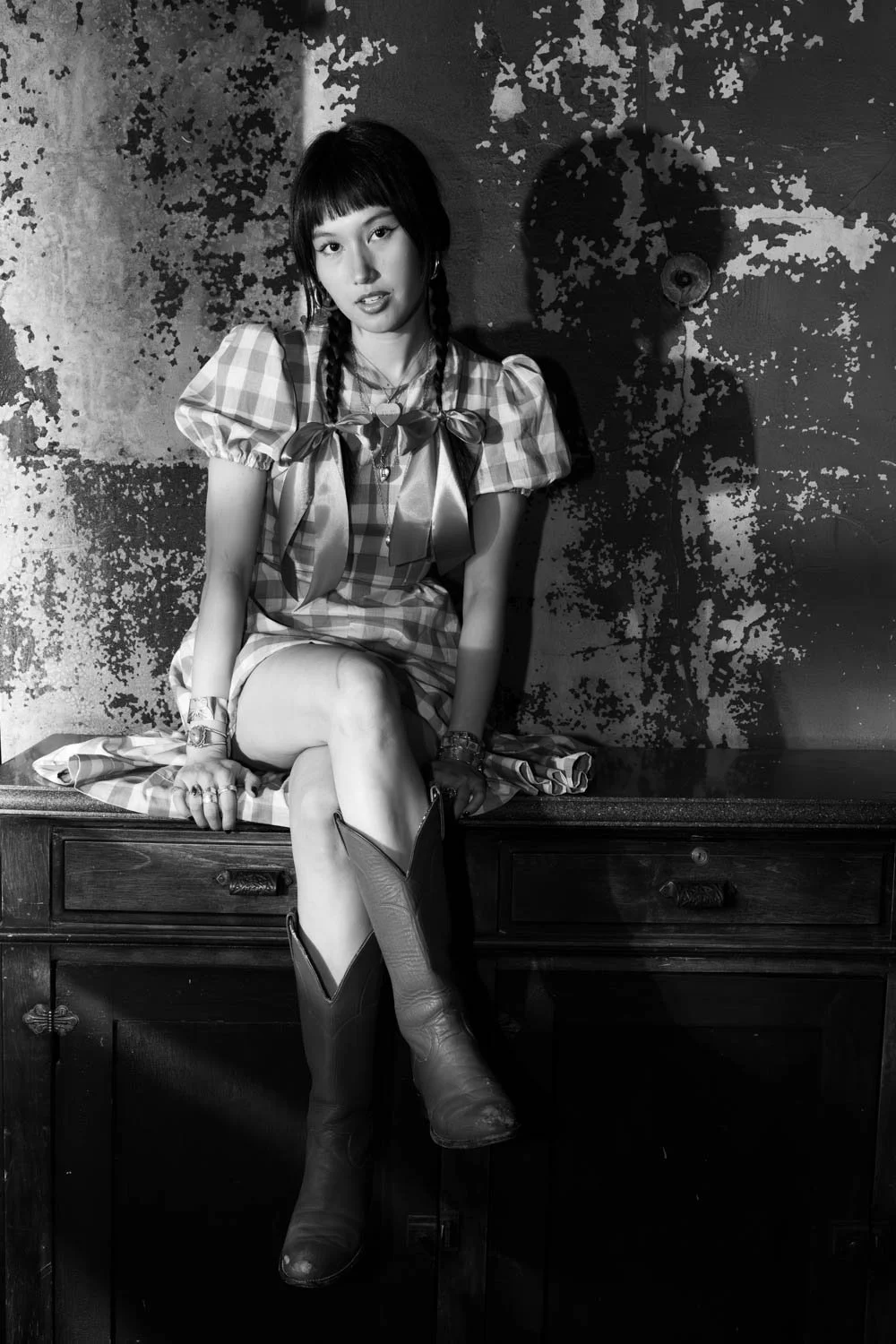 Pre-show portraits with Juliet Ivy, Turner Hall, 2025