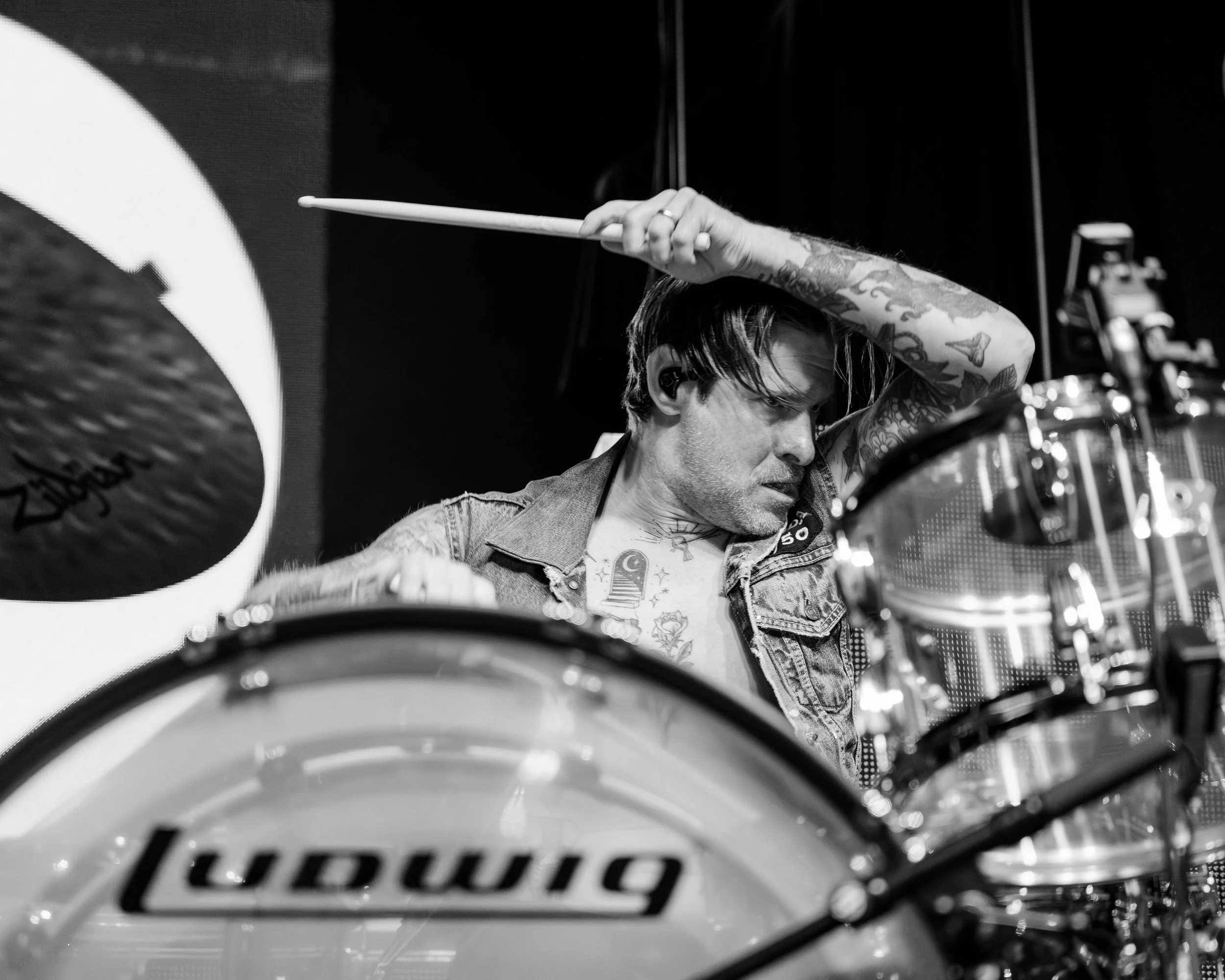 Thursday opening for Silverstein, The Rave, 2025