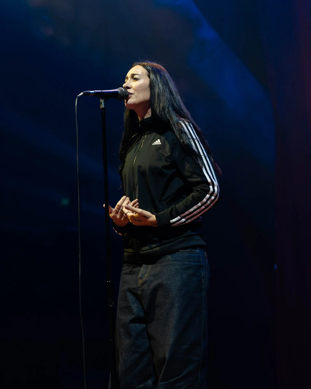 Julia Wolf opening for Machine Gun Kelly, Fiserv Forum, 2025