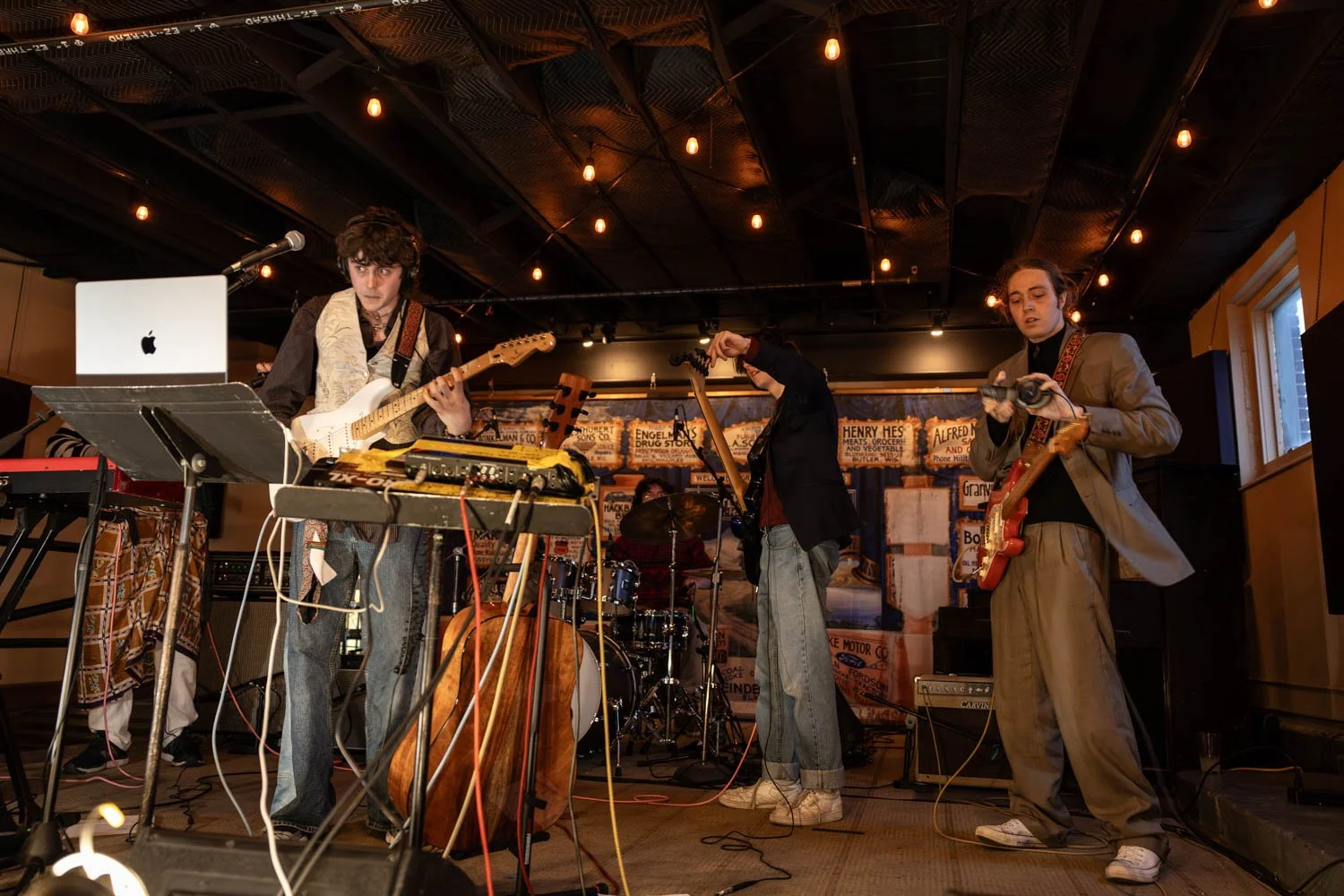 Eli Orion and the Everything, Anodyne Coffee, 2025