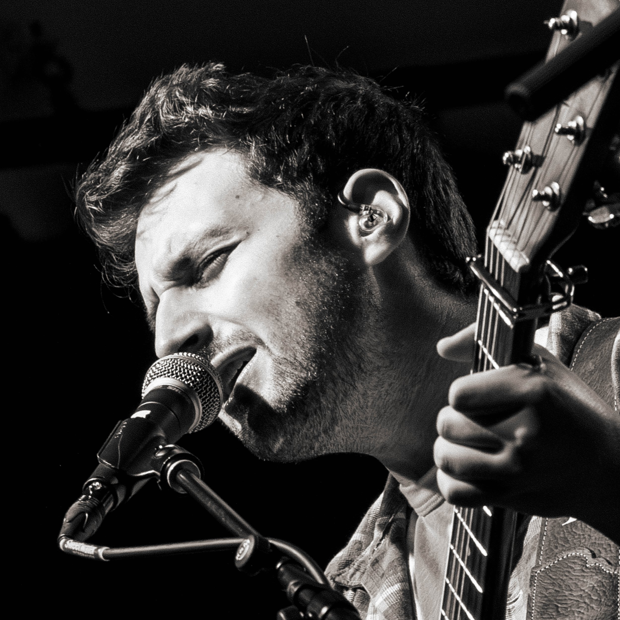 Max Bartos opening for David Cook, The Argo, 2026