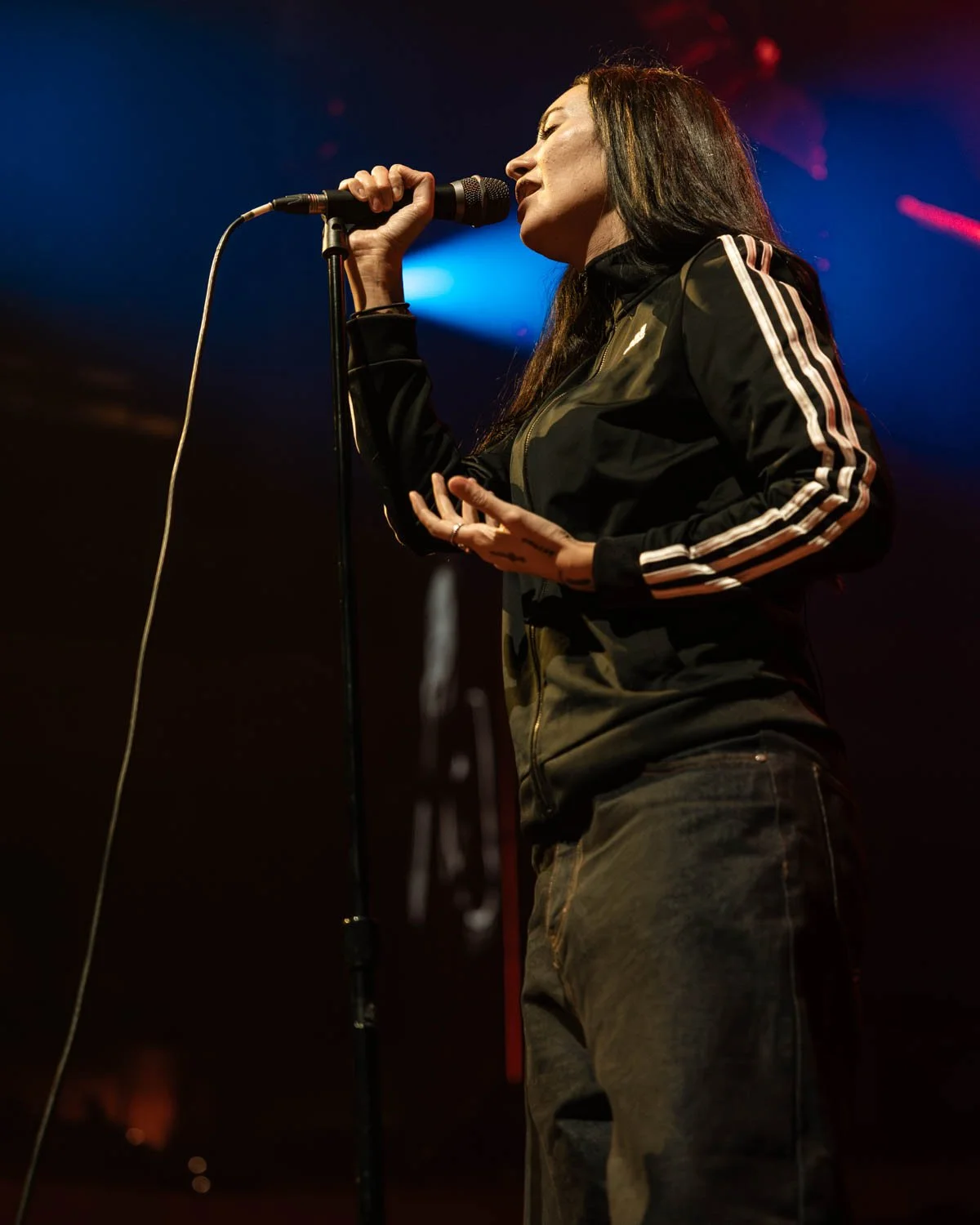 Julia Wolf opening for Machine Gun Kelly, Fiserv Forum, 2025