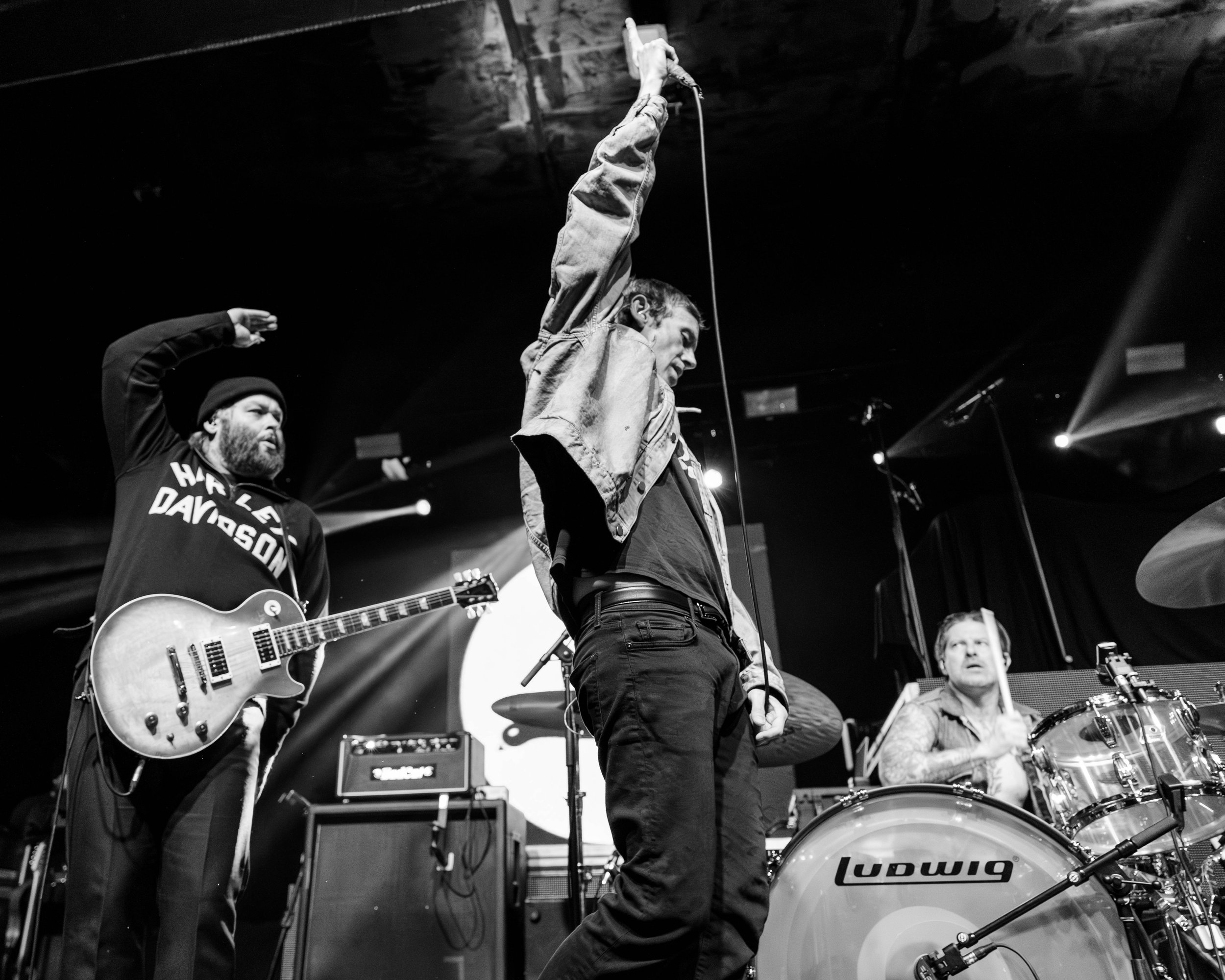 Thursday opening for Silverstein, The Rave, 2025