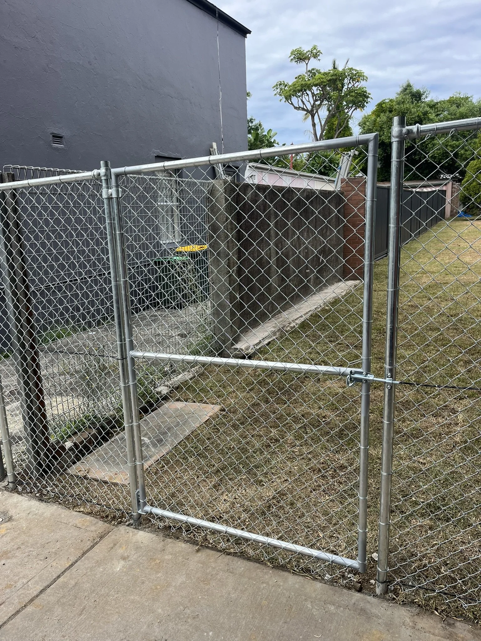 Galvanised Steel Chainwire Fencing and Gate- St Peters 2044.JPEG