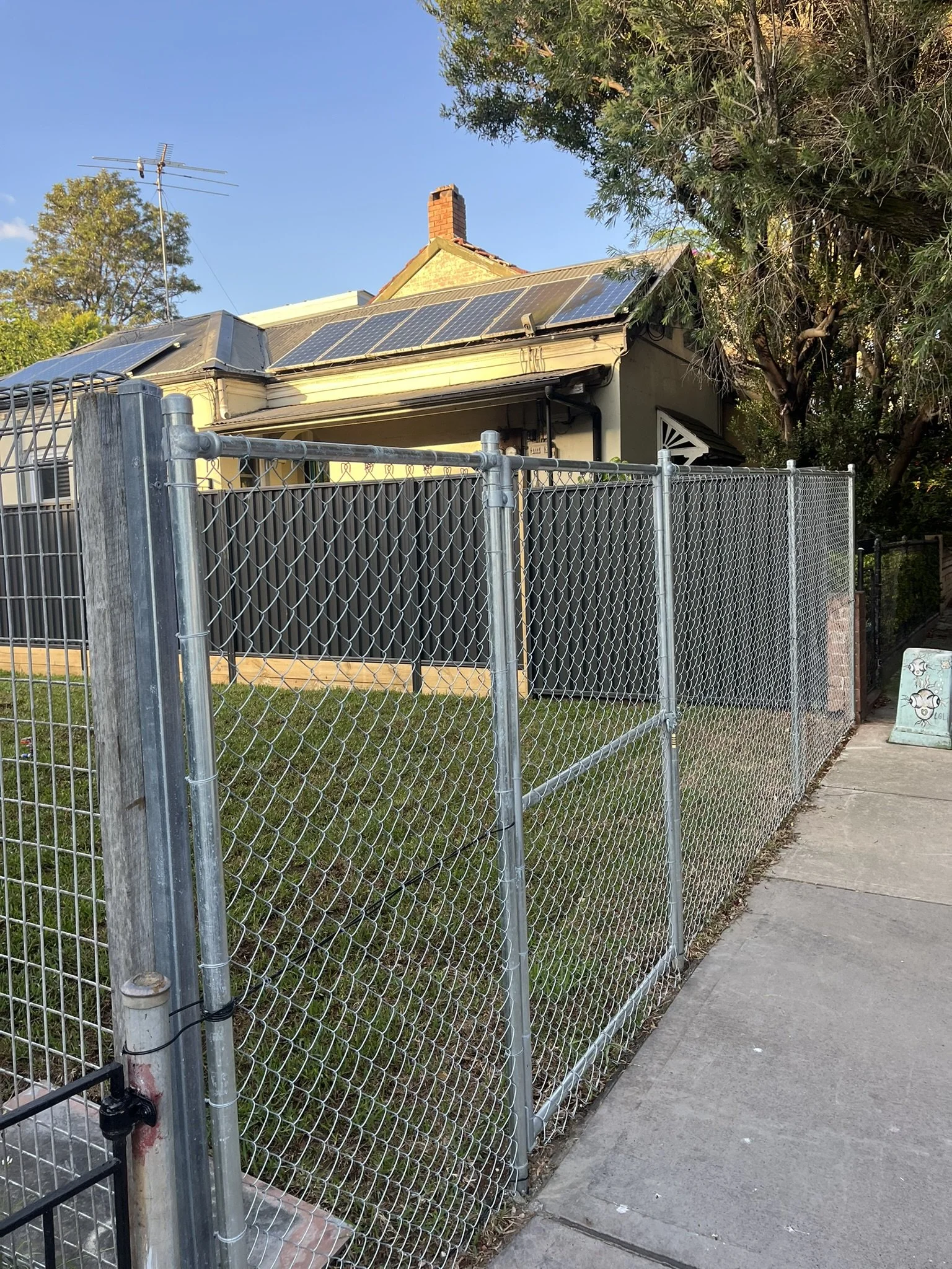 Chainwire Fence Install Inner West 2044.JPEG