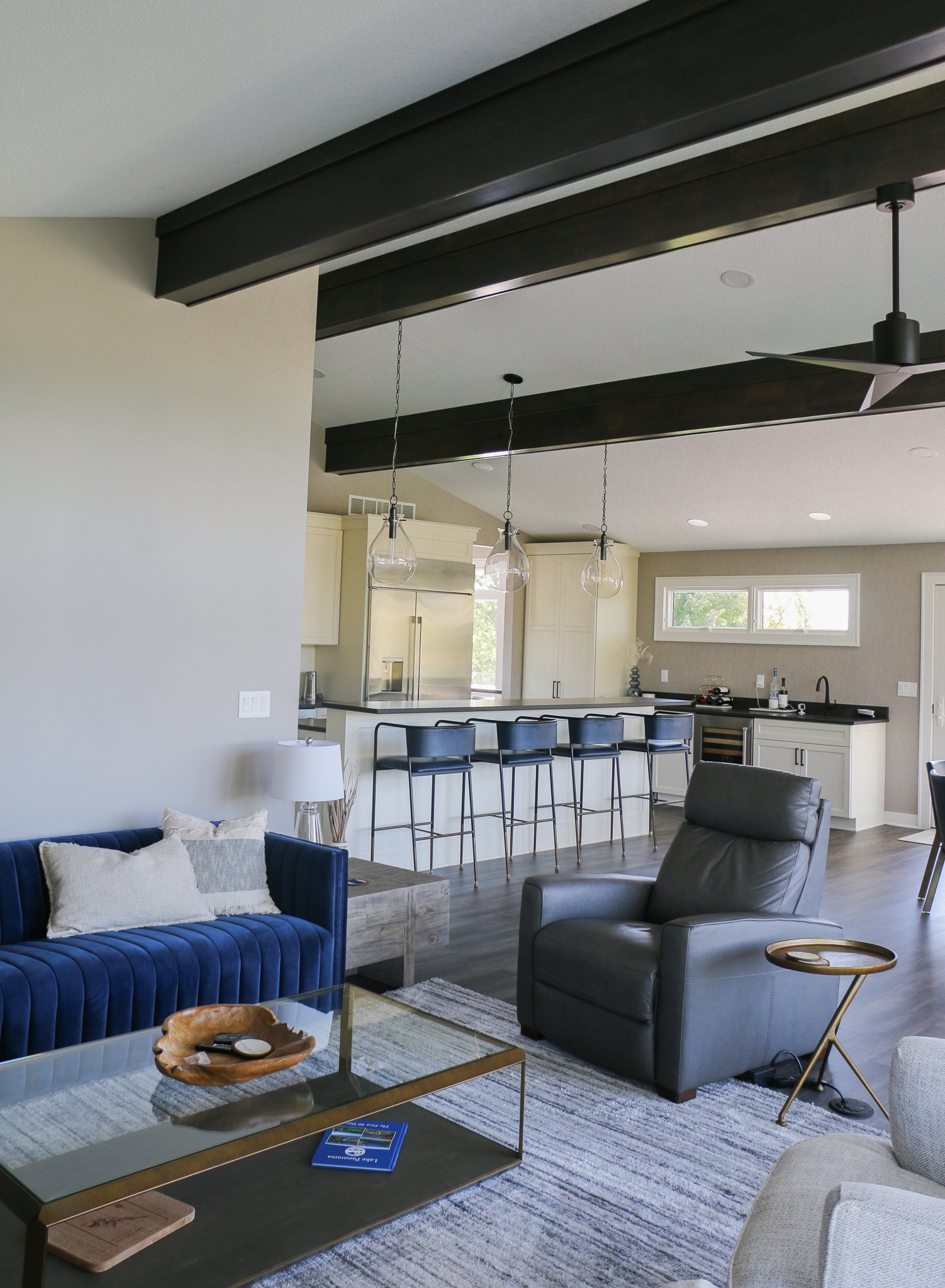 lake house residential design