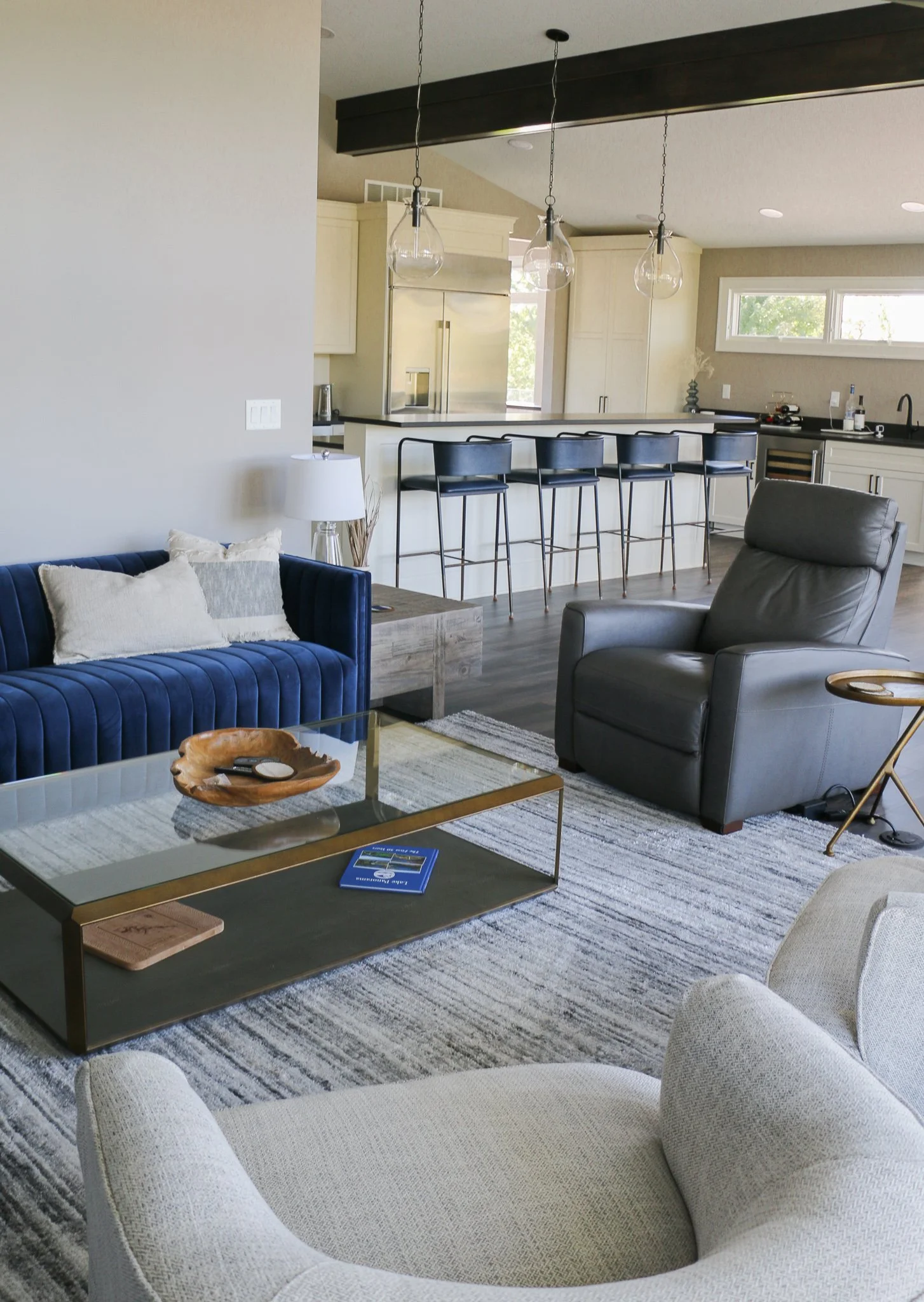 lake house residential design