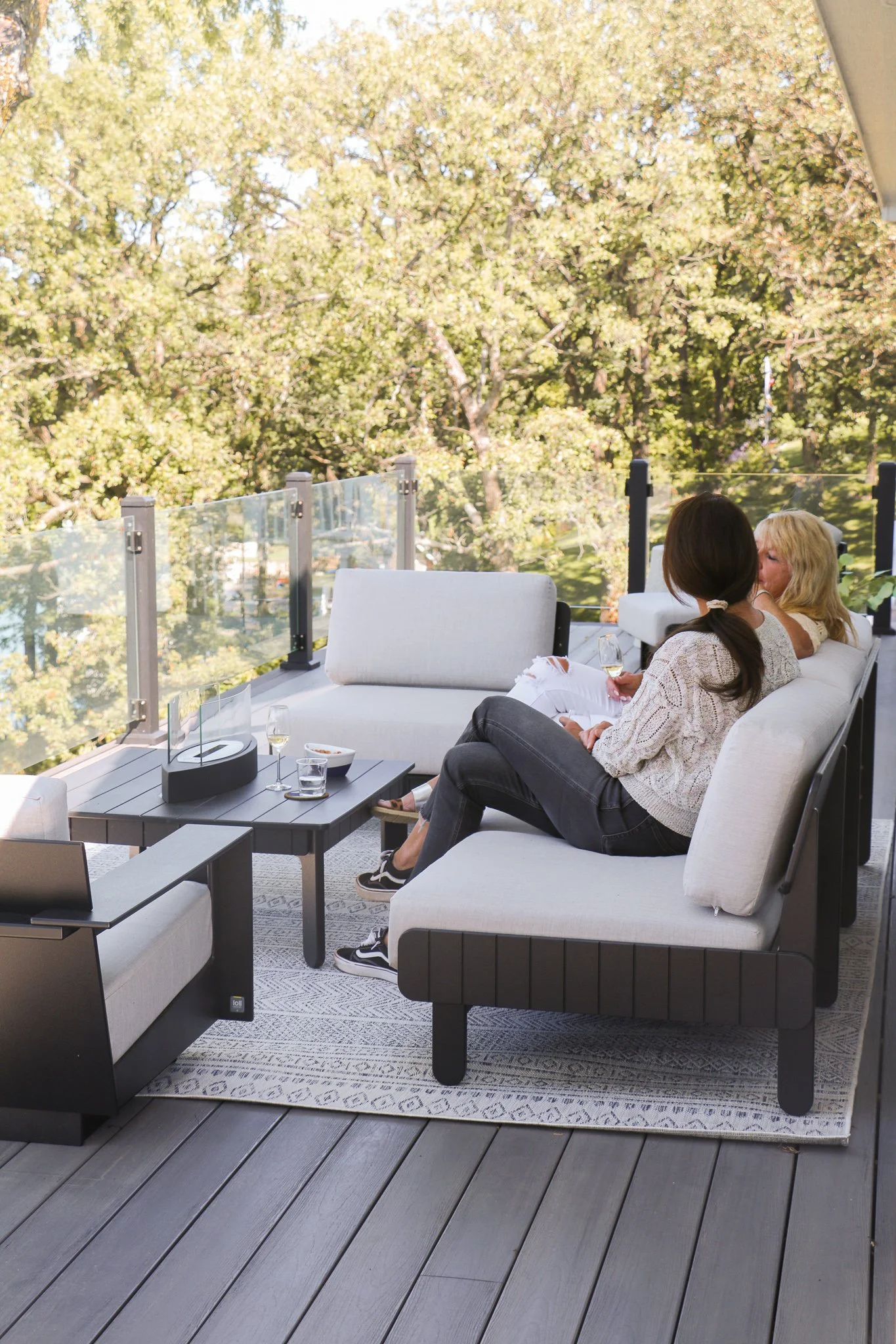 lake house living room furniture