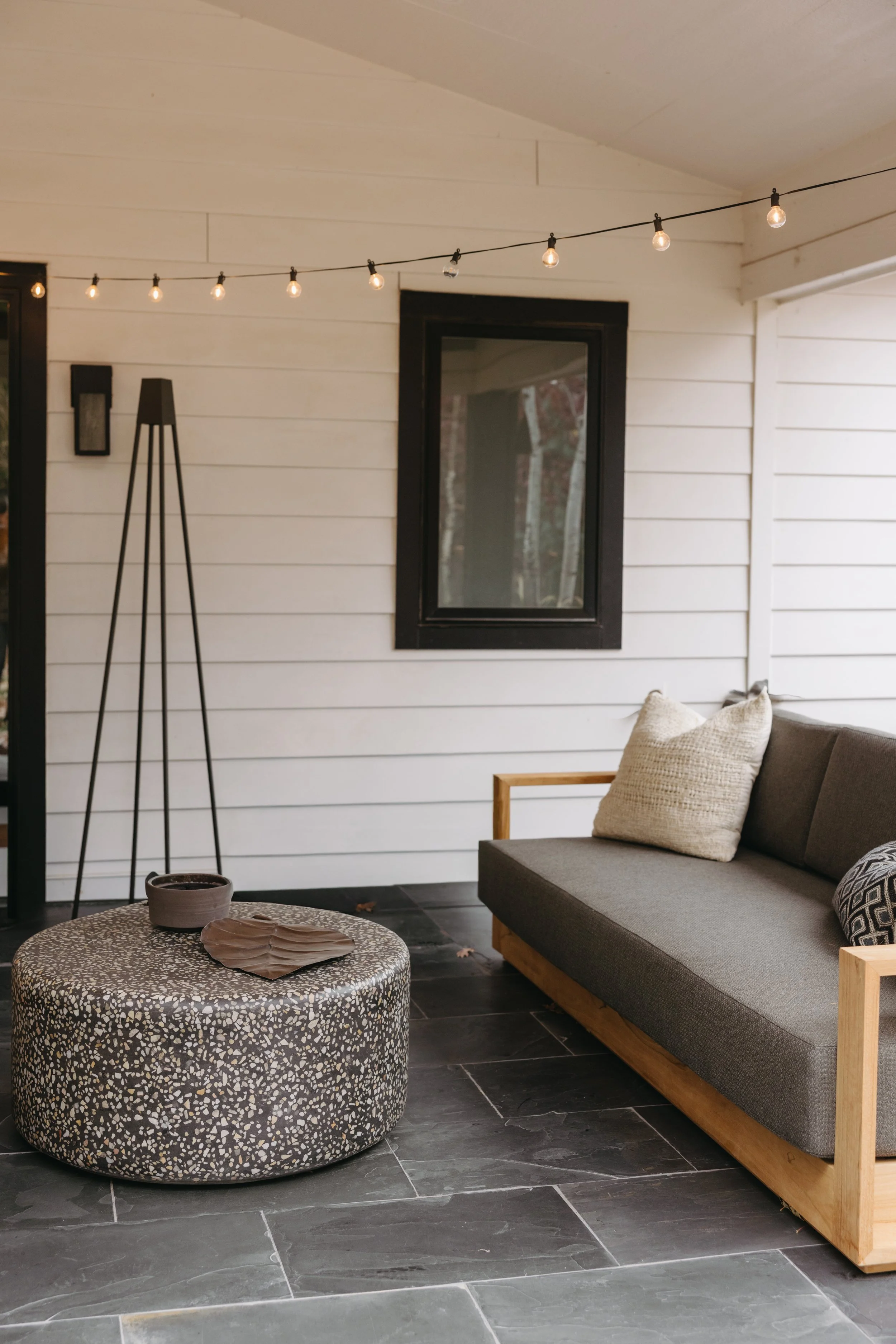 indie house _patio-17.jpg