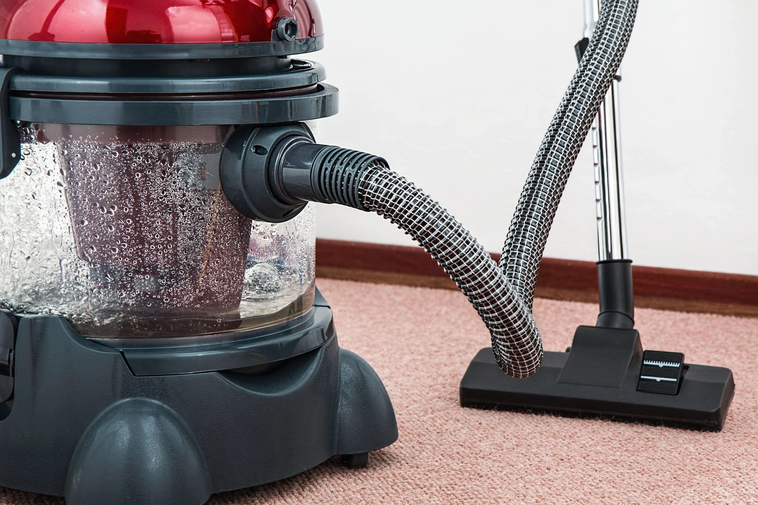 Carpet Cleaning Device