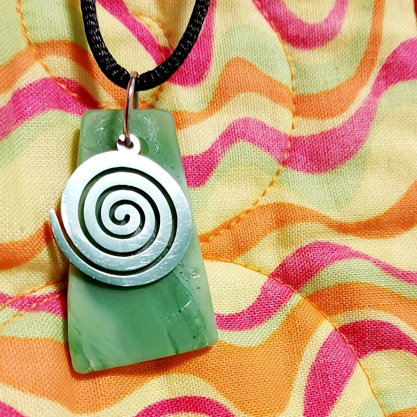 Zoinks! That's a groovy necklace!