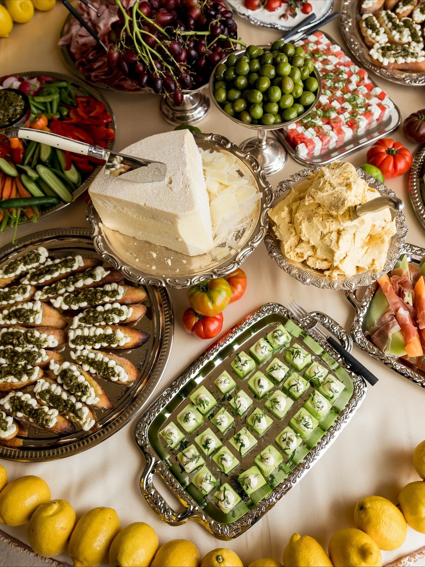 EVENT: Last week @billinishoes celebrated the launch of its Vacanza Summer ’25 Collection with a seaside soirée at a privately owned waterfront home - the perfect setting for a moment of European summer dreaming. 
Guests gathered t