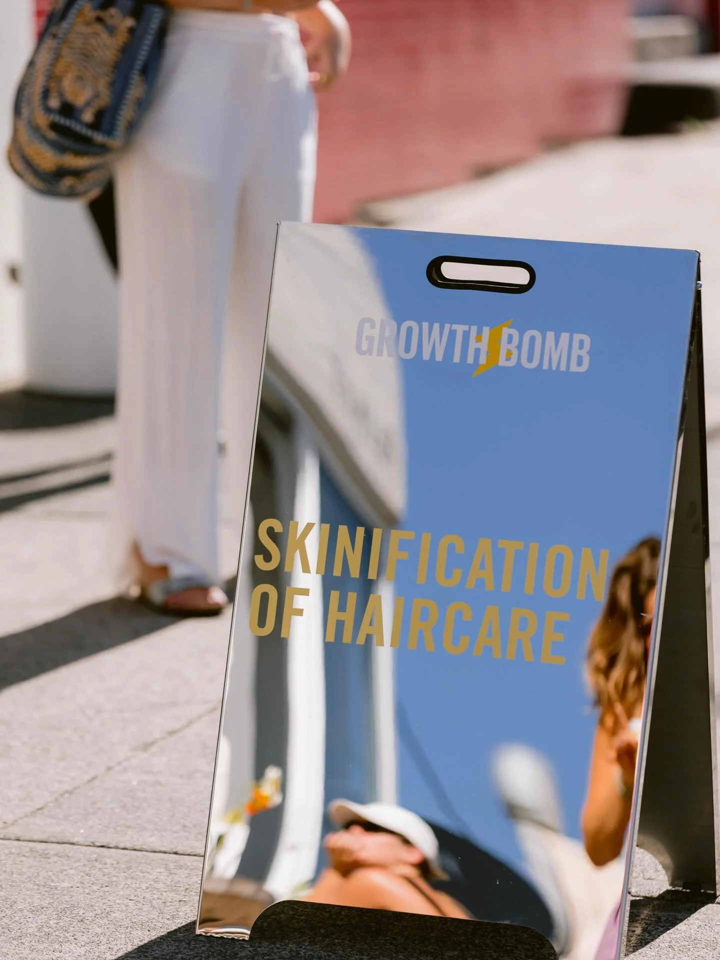ACTIVATION: Australia&rsquo;s #1 hair growth brand @growth_bomb took over @pocketbondi for a one morning only brand experience, bringing together consumers for the ultimate introduction to summer-ready hair!

Consumers and Bondi locals were able to r