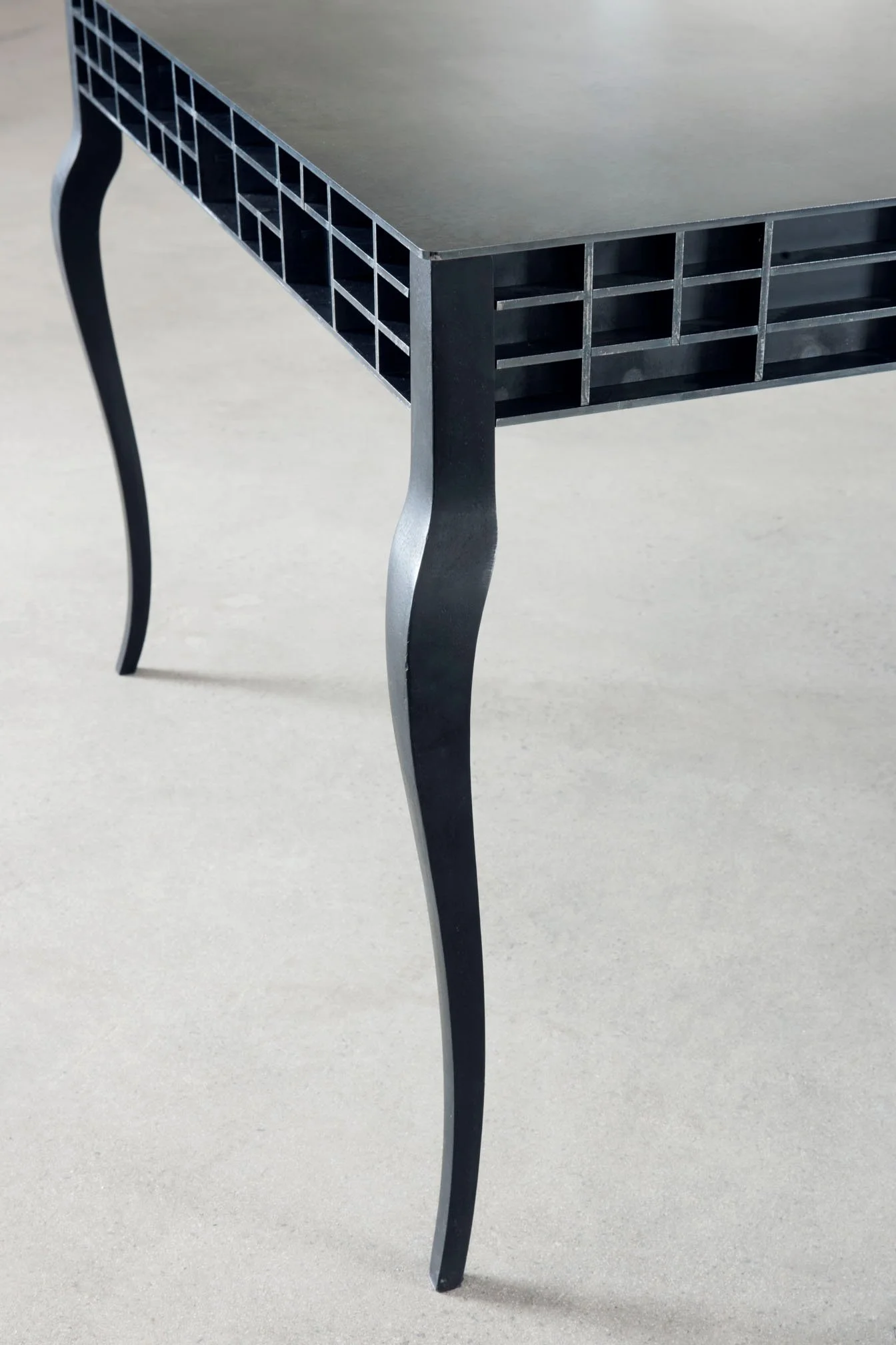 Foundrie-Table-Detail-2.jpg
