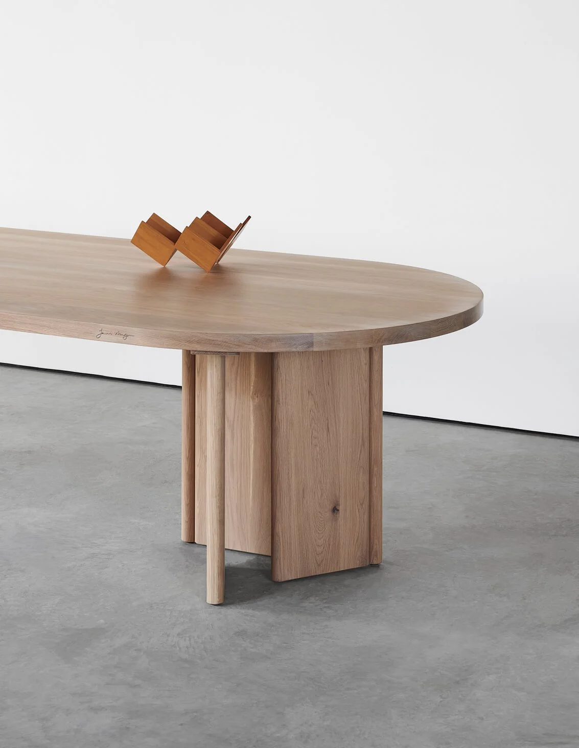 D-Fold_Dining-Table-Detail-2.jpg