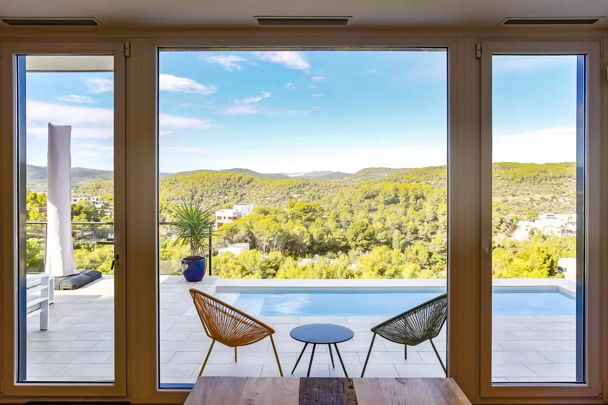 Amazing villa with stunning views and tourist license
