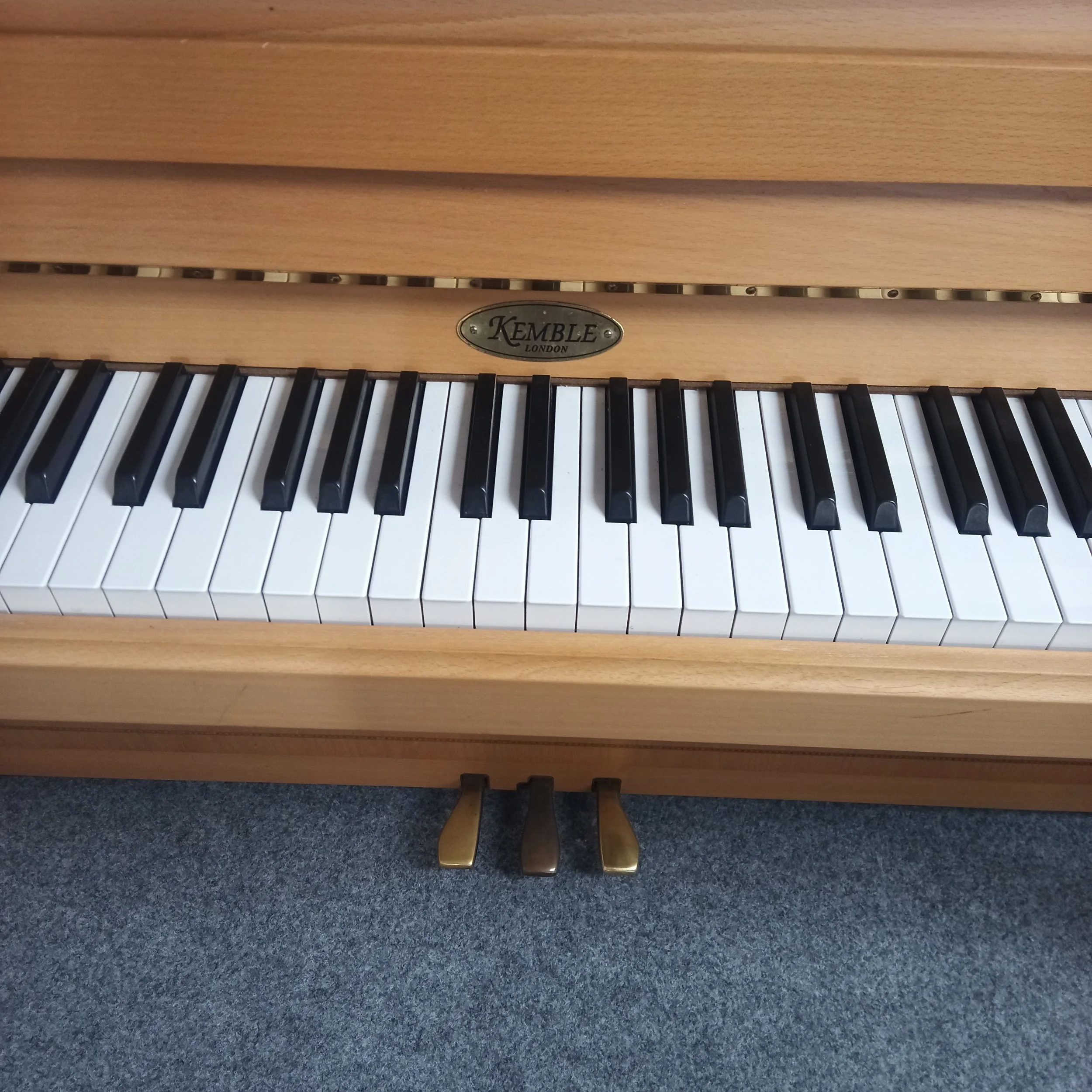 Kemble OXF-II Upright - 5.jpg