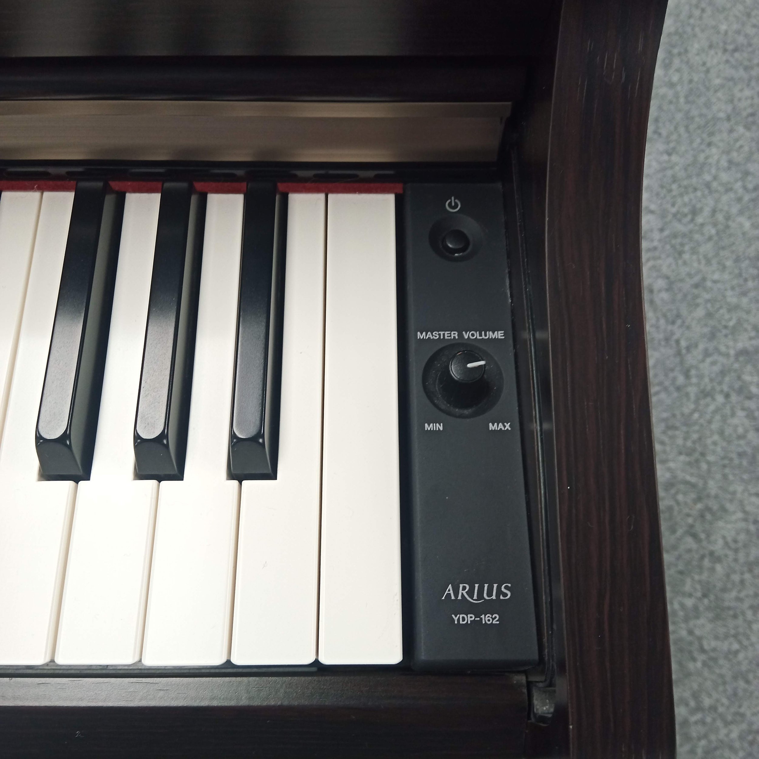 Yamaha YDP 162 Digital Piano - 5.jpg