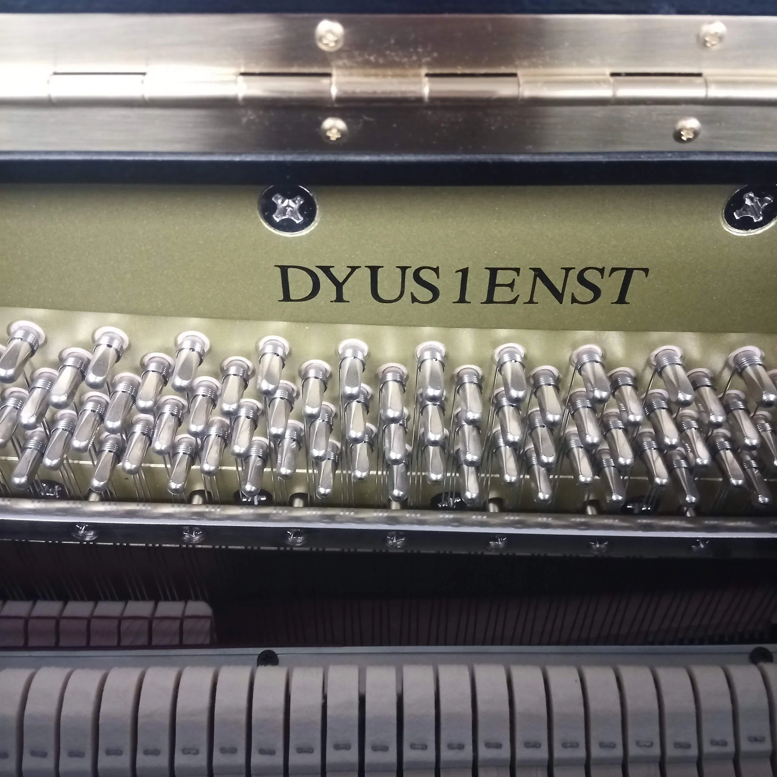 Yamaha U1 Disklavier - 4.jpg