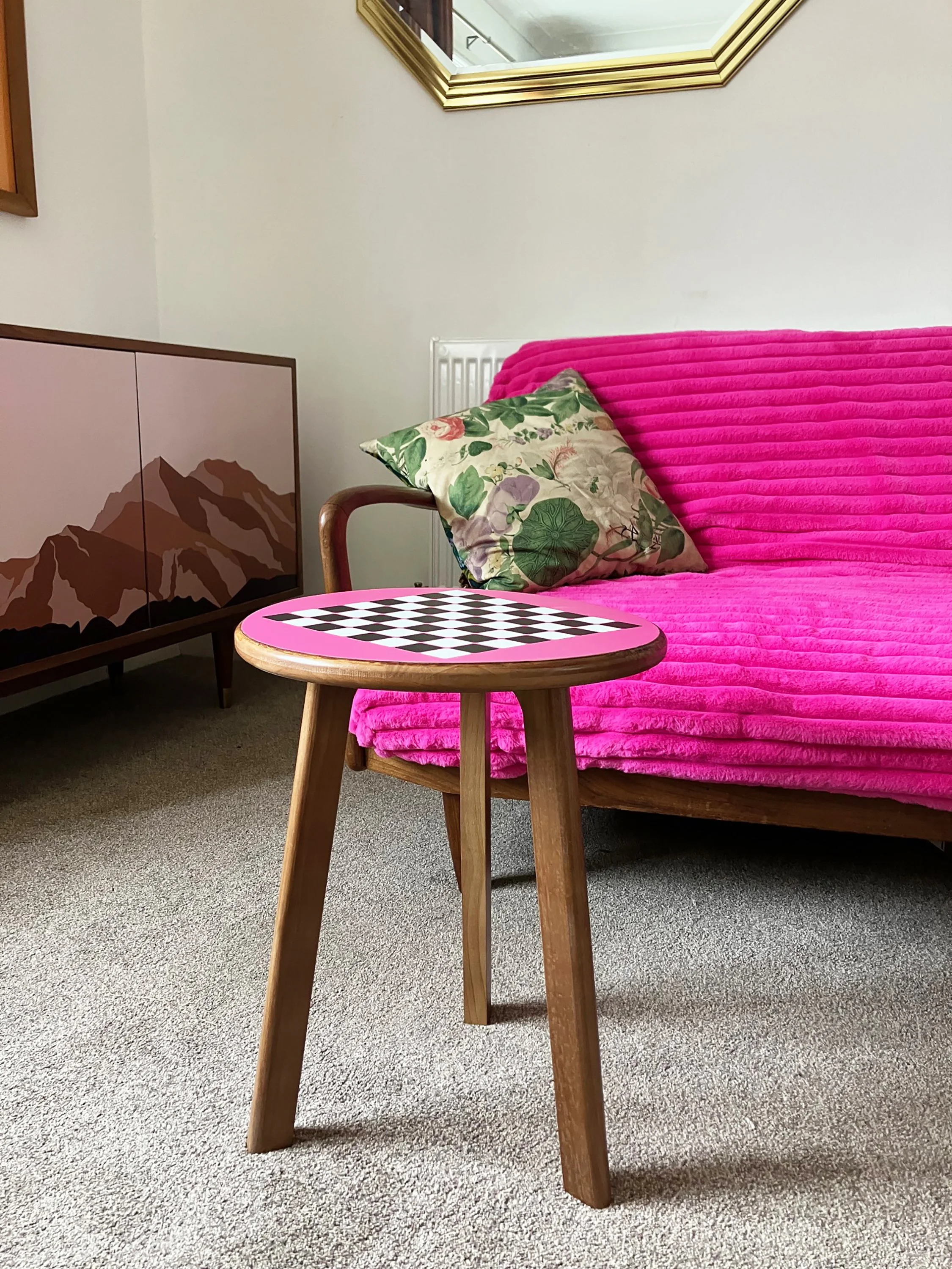 pink chess lucy turner 6.jpg